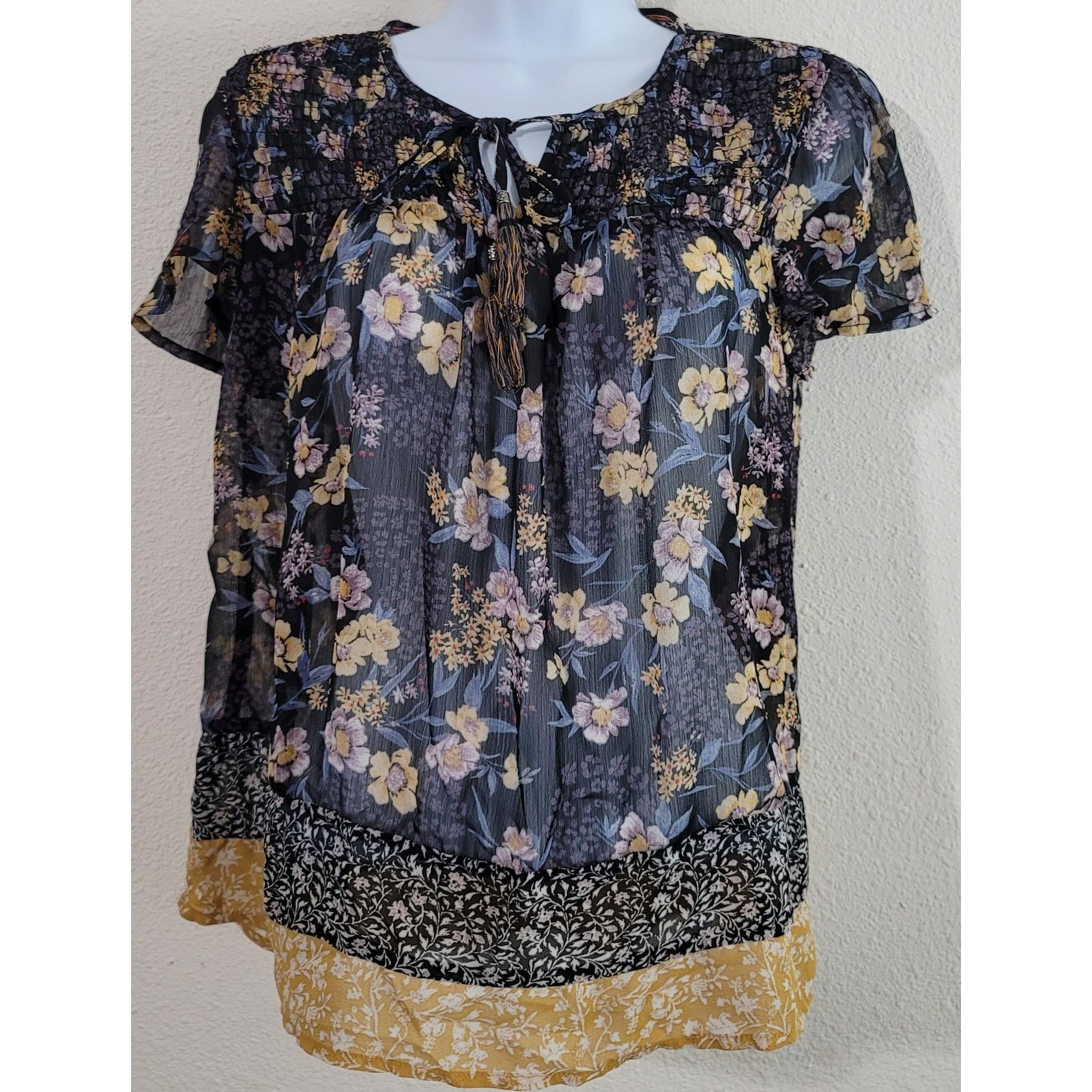 Other Knox Rose Black Floral Print Sheer Top Small Capped Sleeves Size S / US 4 / IT 40 - 1 Thumbnail