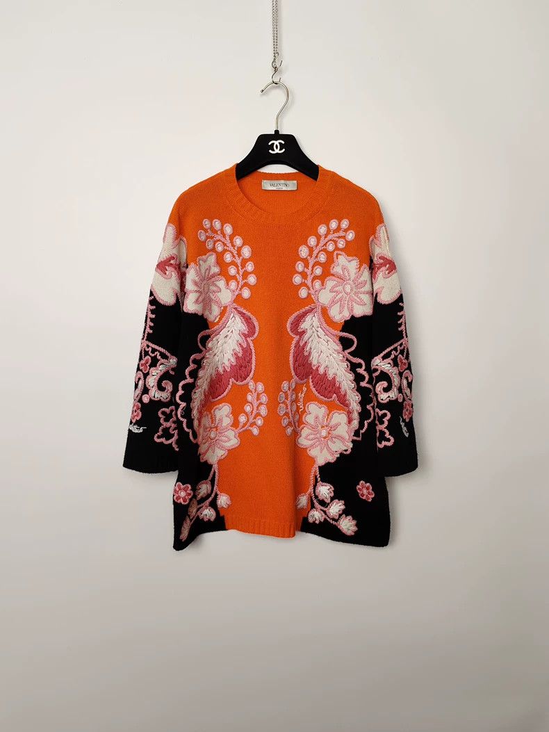 Valentino Valentino Heavy Flower Embroidered Cashmere Knitwear Size S / US 4 / IT 40 - 1 Thumbnail