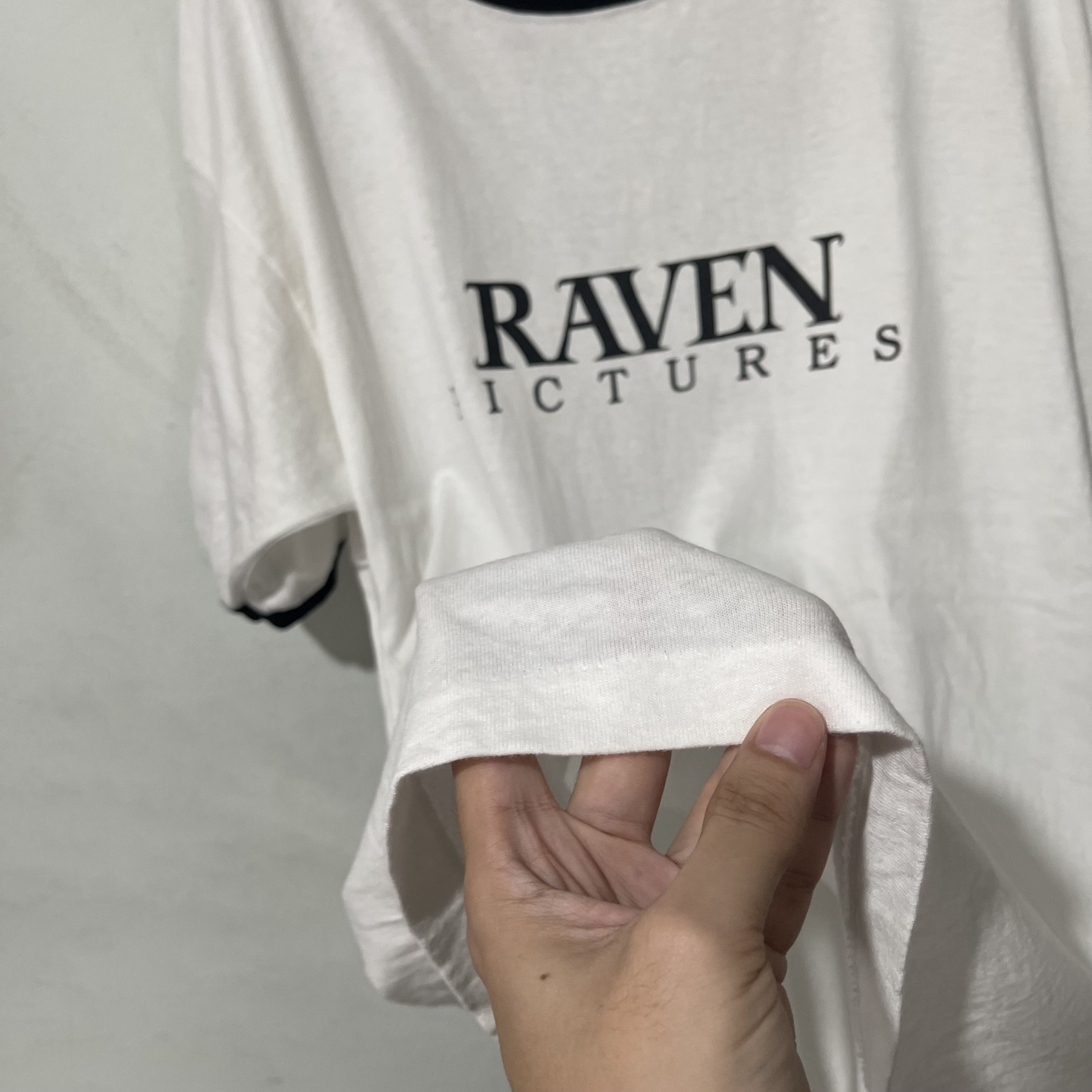 Vintage Vintage 90s Raven Pictures Ringer Tee Size US L / EU 52-54 / 3 - 7 Thumbnail