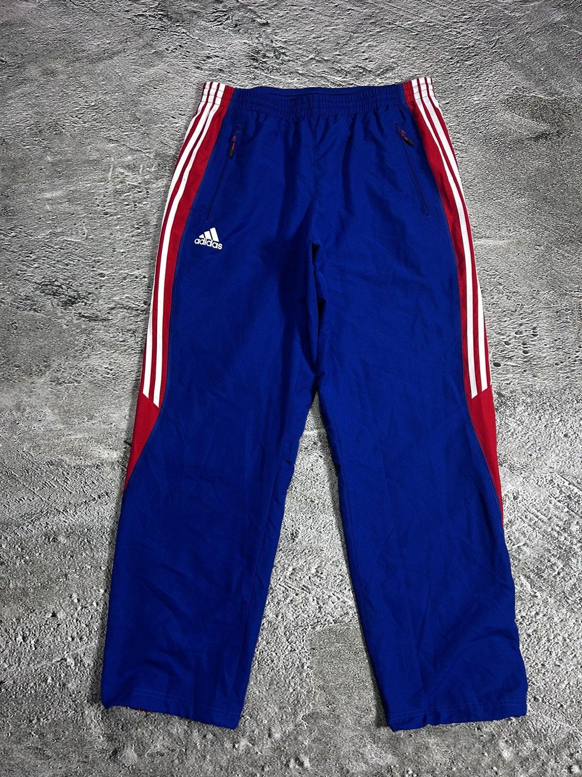 Adidas × Vintage Adidas vintage blue red nylon track pants baggy 2000s Size US 34 / EU 50 - 1 Thumbnail