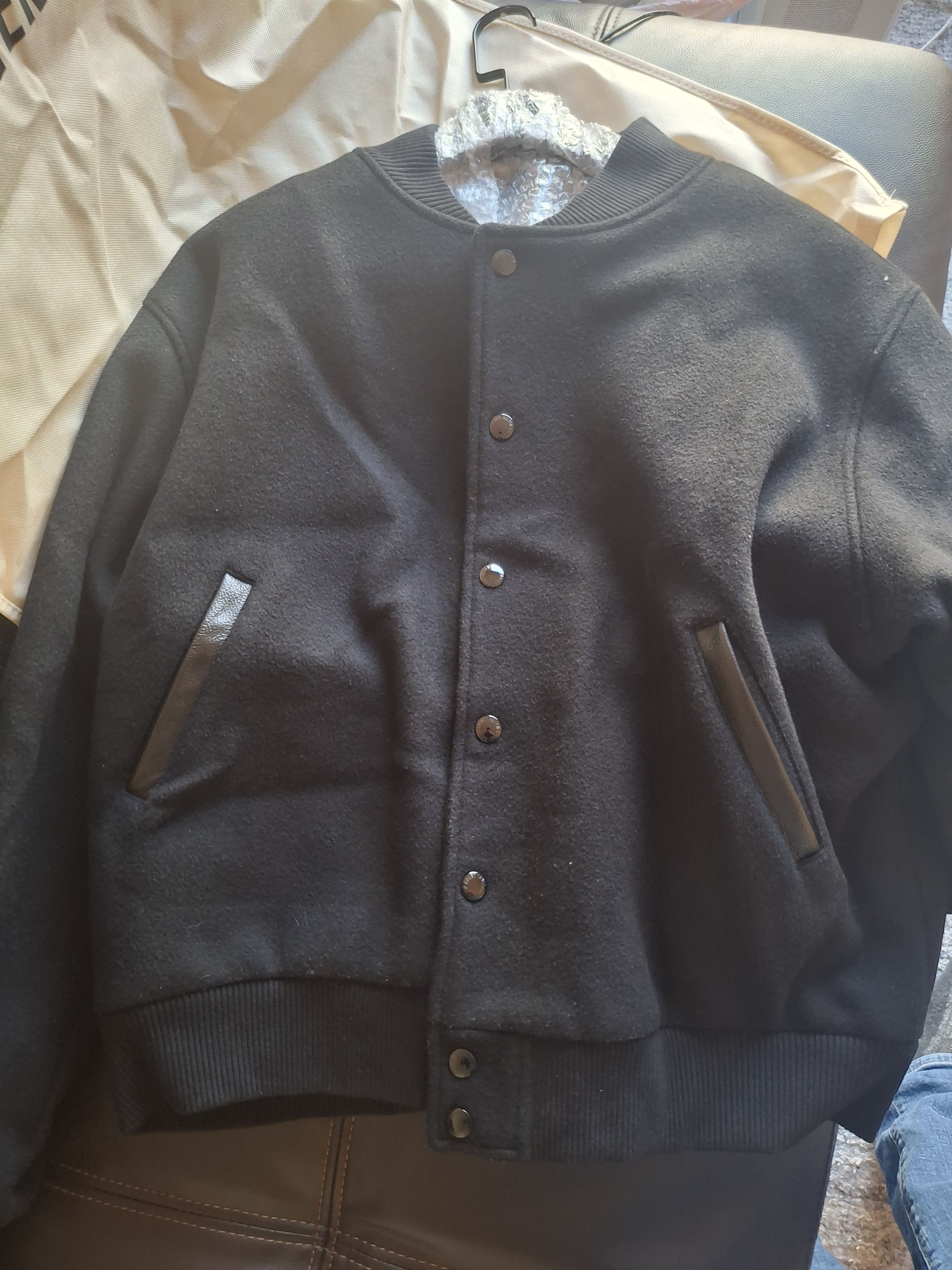 Haven Court Haven Court Bomber Size US L / EU 52-54 / 3 - 1 Preview
