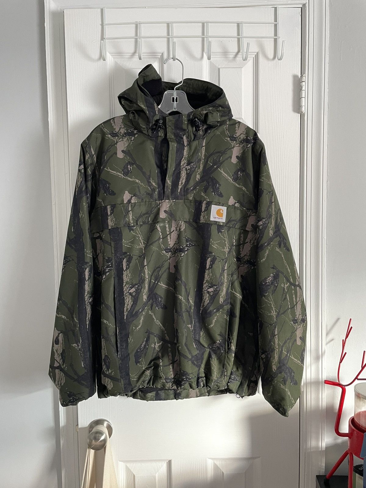 新発売の carhartt nimbus tree real ナイロンジャケット - www