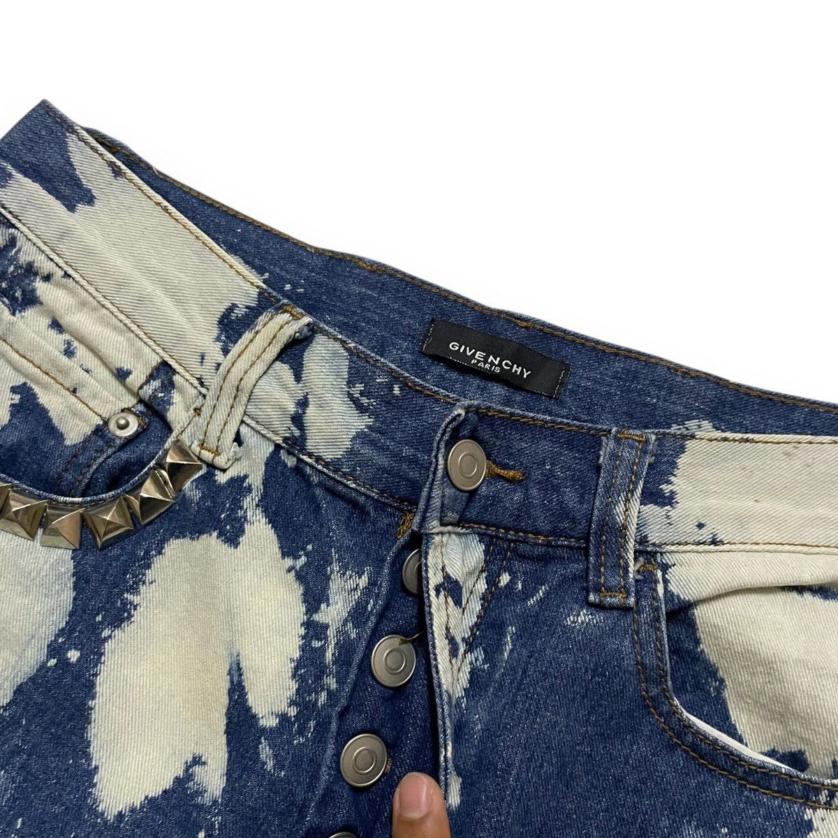 Givenchy GIVENCHY ACID WASH LOOSE BAGGY (31×39) Size US 32 / EU 48 - 13 Thumbnail