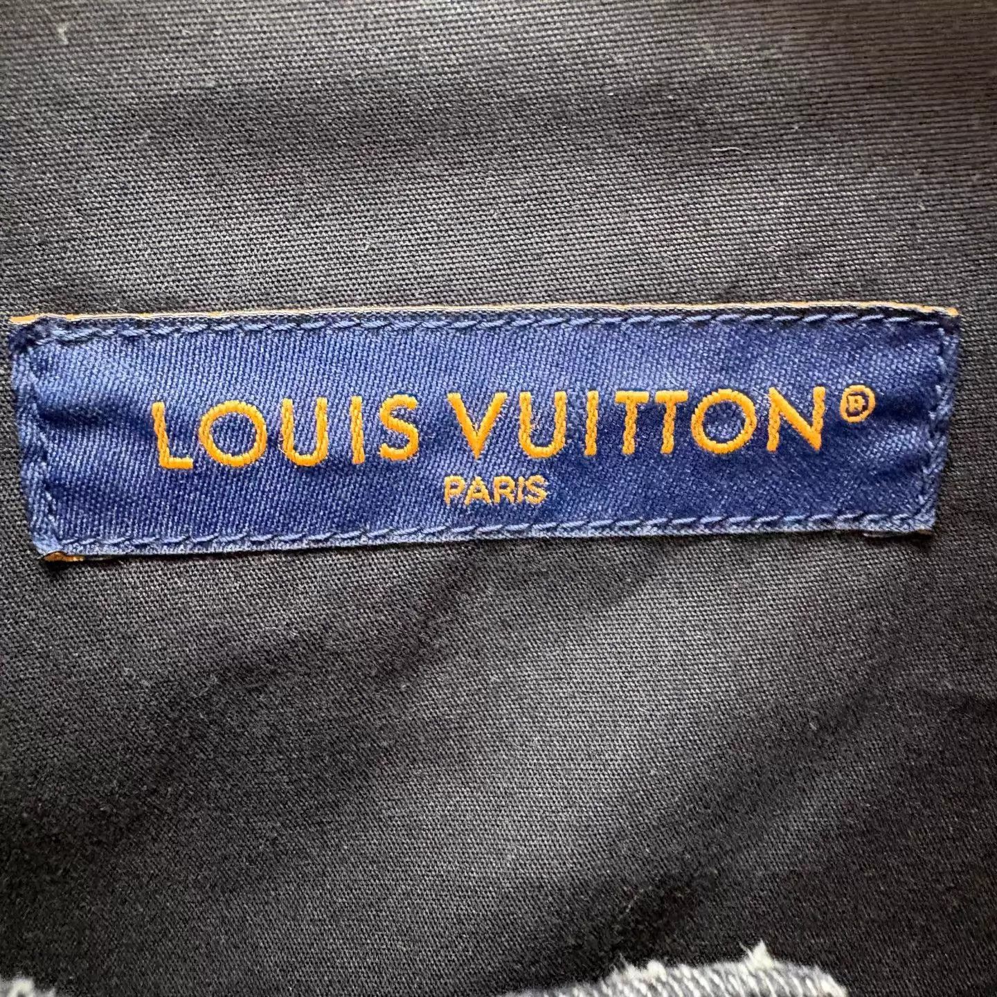 Louis Vuitton lv flocked allover print short tee M new w tags Size US M / EU 48-50 / 2 - 6 Thumbnail