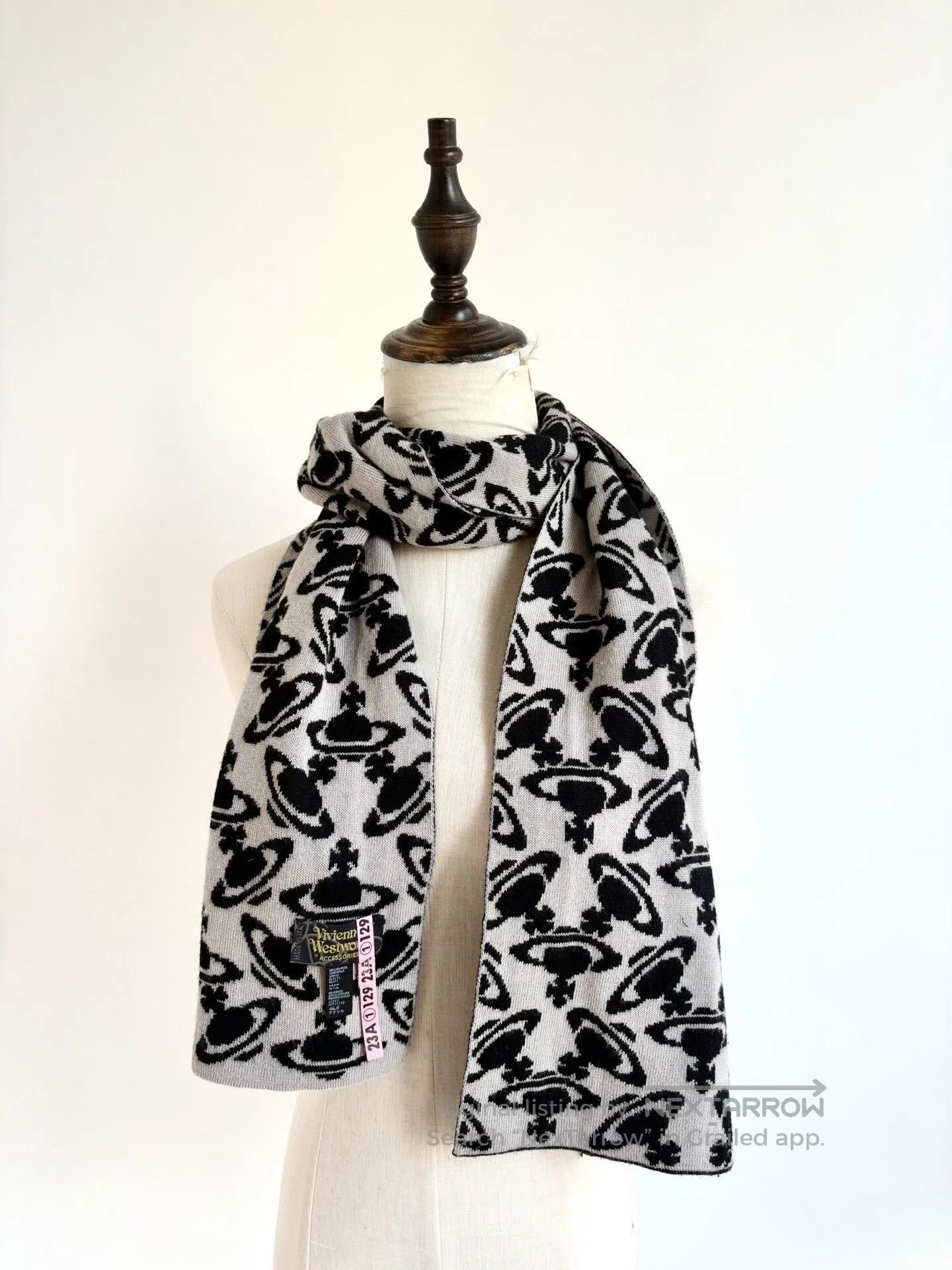 Vivienne Westwood vivienne westwood black and white scarf. Size ONE SIZE - 4 Thumbnail