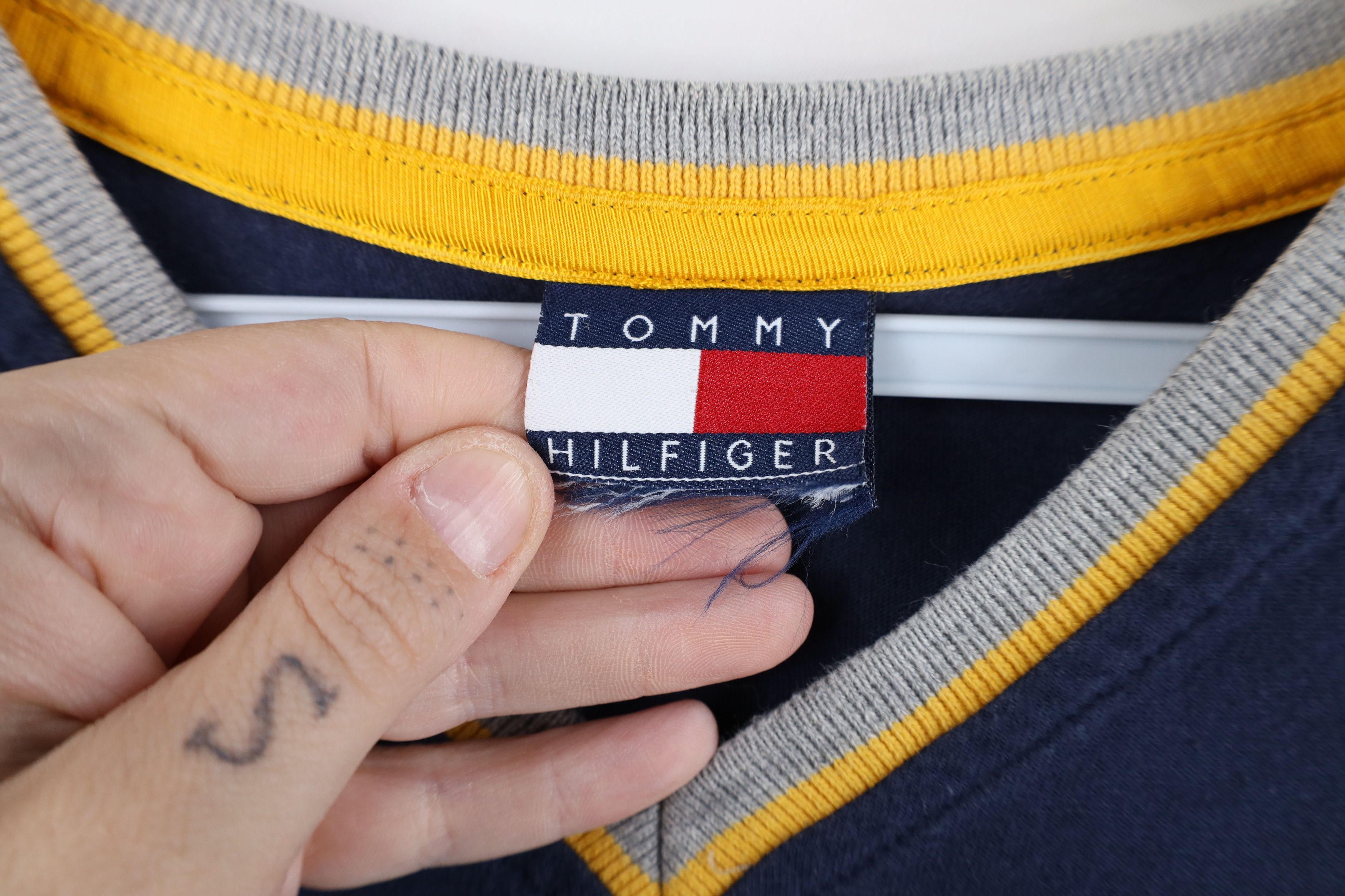 Tommy Hilfiger Vintage 90s Tommy Hilfiger Spell Long Sleeve T-Shirt Blue Size US M / EU 48-50 / 2 - 5 Thumbnail
