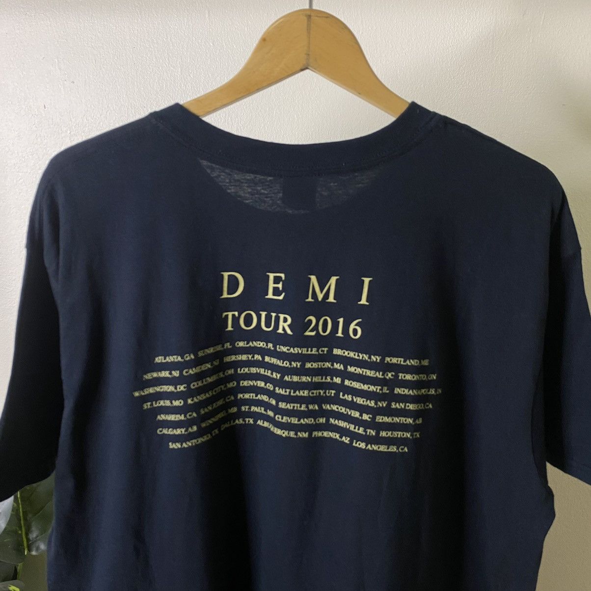 Band Tees × Vintage 2016 Demi Lovato World Tour Tee Size US XL / EU 56 / 4 - 7 Thumbnail