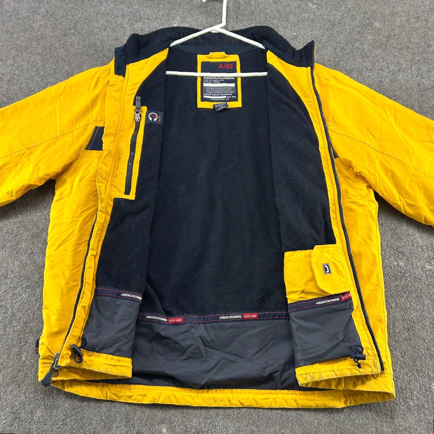 Abercrombie & Fitch VINTAGE Abercrombie Jacket Mens XL Yellow Parka Full Zip Fleece Lined Snow 90s Size US XL / EU 56 / 4 - 6 Thumbnail
