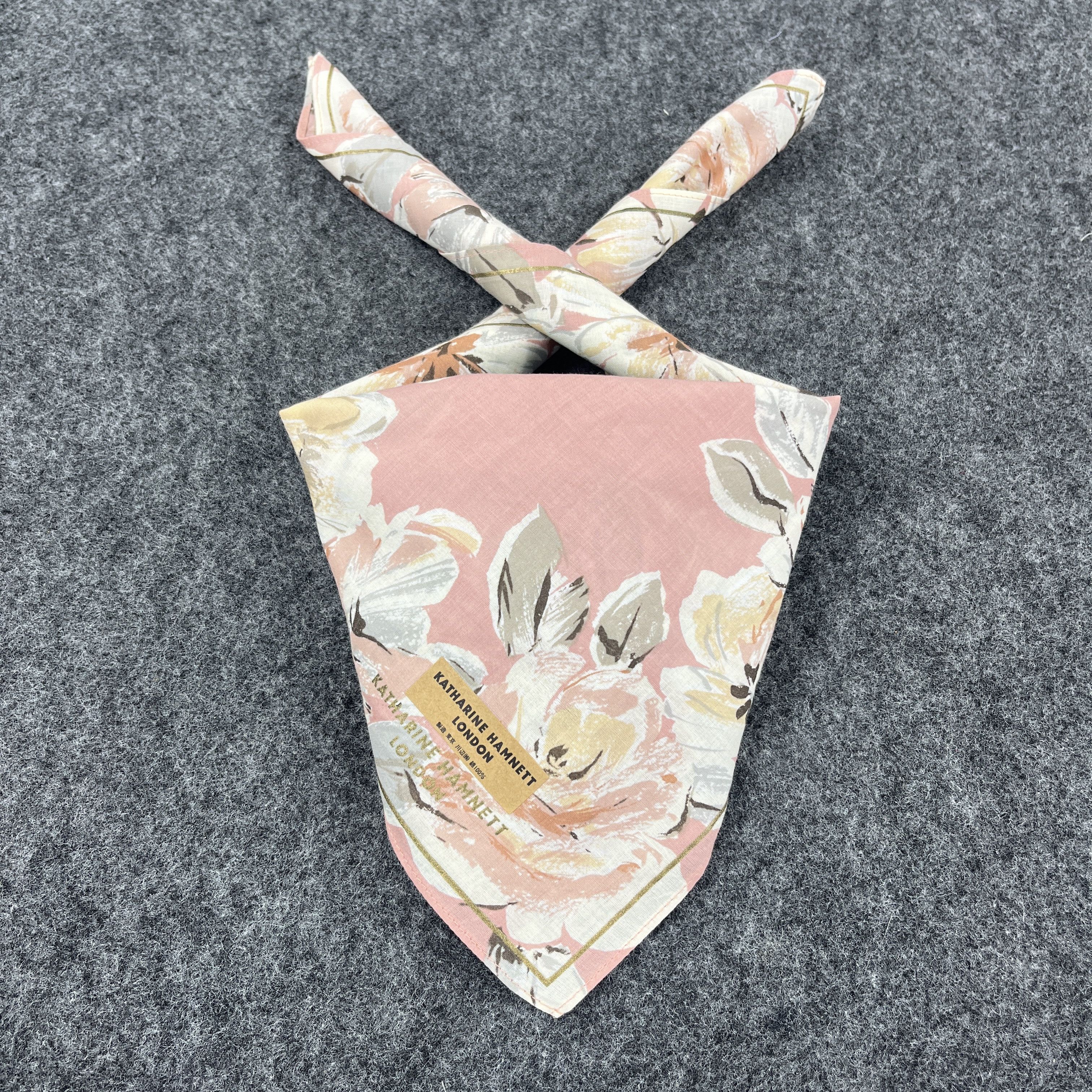 Katharine Hamnett London Katharine Hamnett London Handkerchief / Neckerchief B244 Size ONE SIZE - 1 Thumbnail