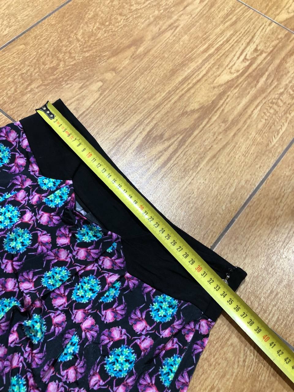 Just Cavalli Vintage Just Cavalli women's light skirt summer flowers Size 30" / US 8 / IT 44 - 9 Thumbnail