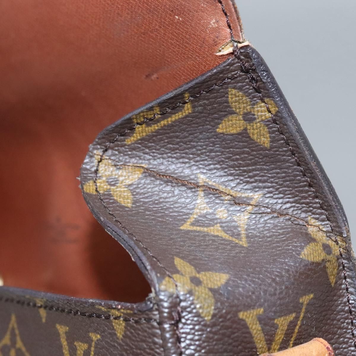 Louis Vuitton LOUIS VUITTON Monogram Saint Cloud GM Shoulder Bag M51242 Size ONE SIZE - 9 Thumbnail