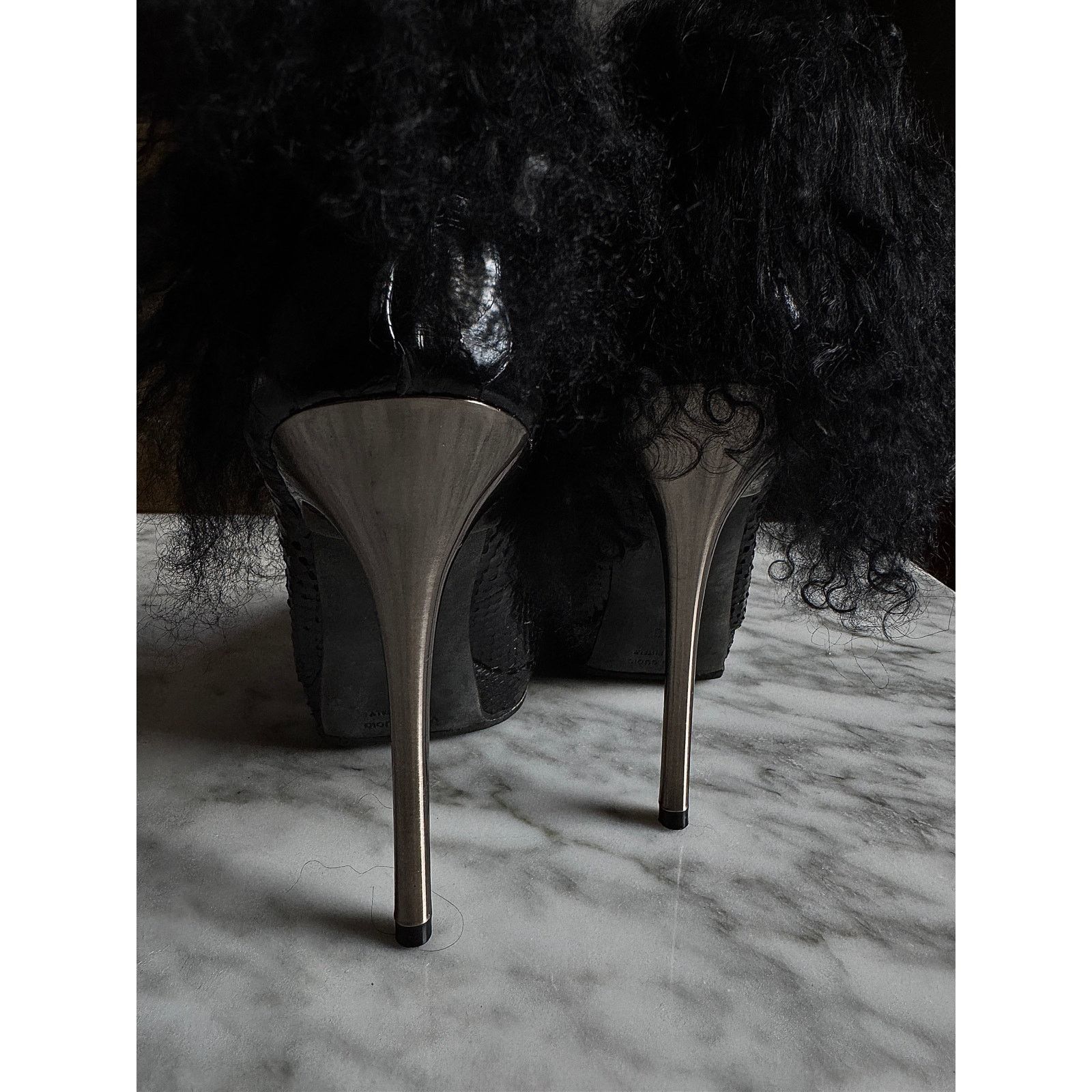 Lanvin Lanvin AW10 Python & Mongolian Lamb Fur Heels Black Size US 7.5 / IT 37.5 - 4 Thumbnail