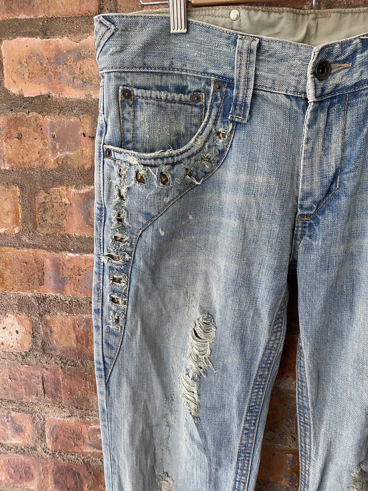 BUFFALO BOBS 2000s Stud holster distressed pants Size US 33 - 6 Thumbnail