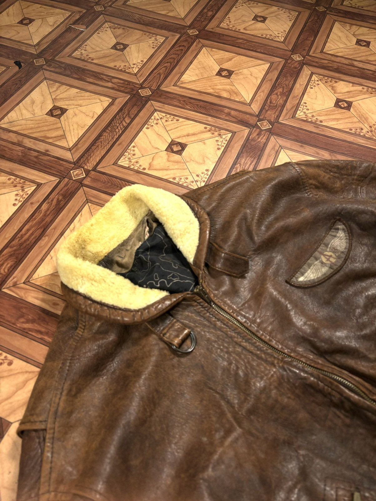 Vintage Avirex style leather bomber jacket Size US L / EU 52-54 / 3 - 7 Thumbnail