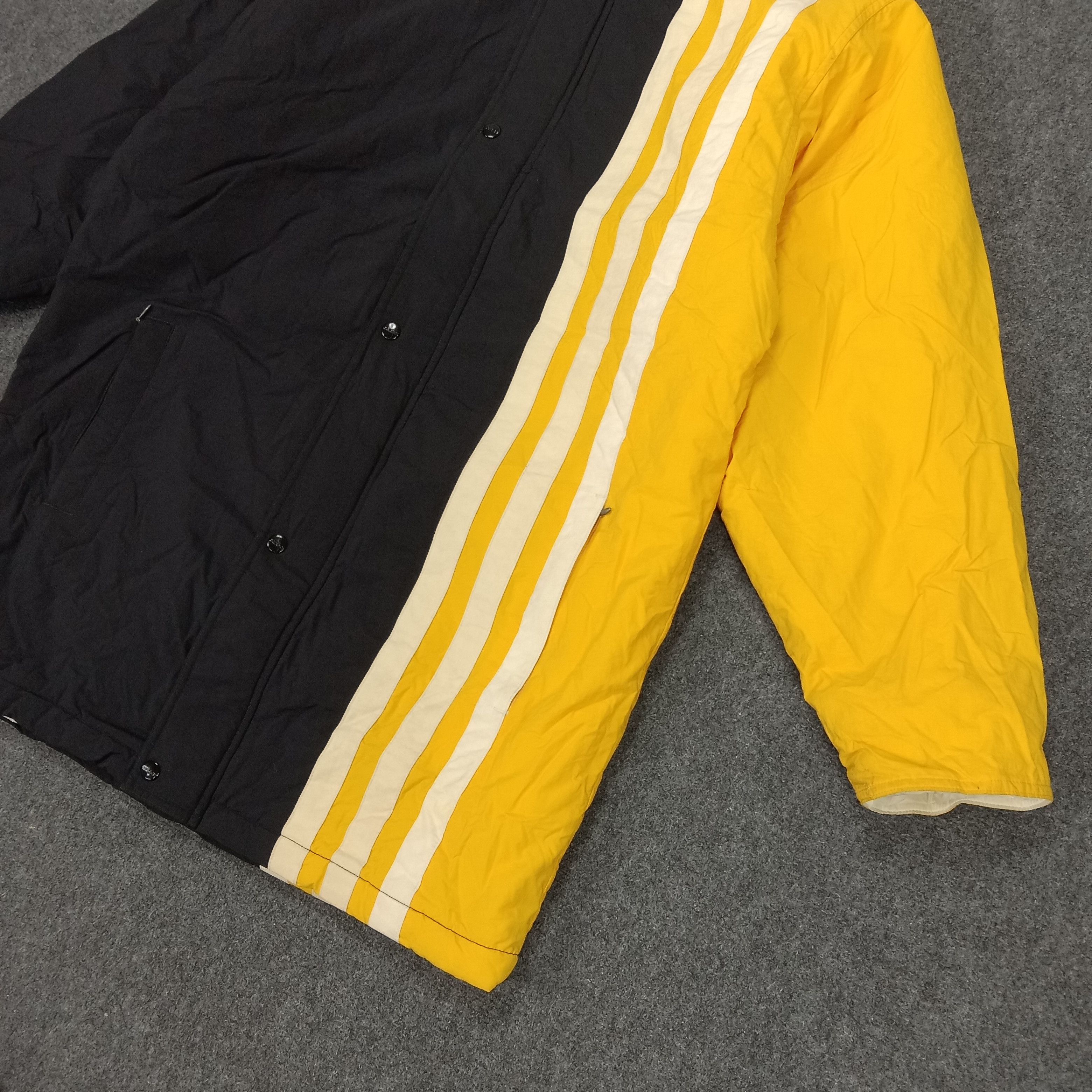 Adidas Adidas Sportwear Rare Design Windbreaker Jacket Size US L / EU 52-54 / 3 - 2 Thumbnail