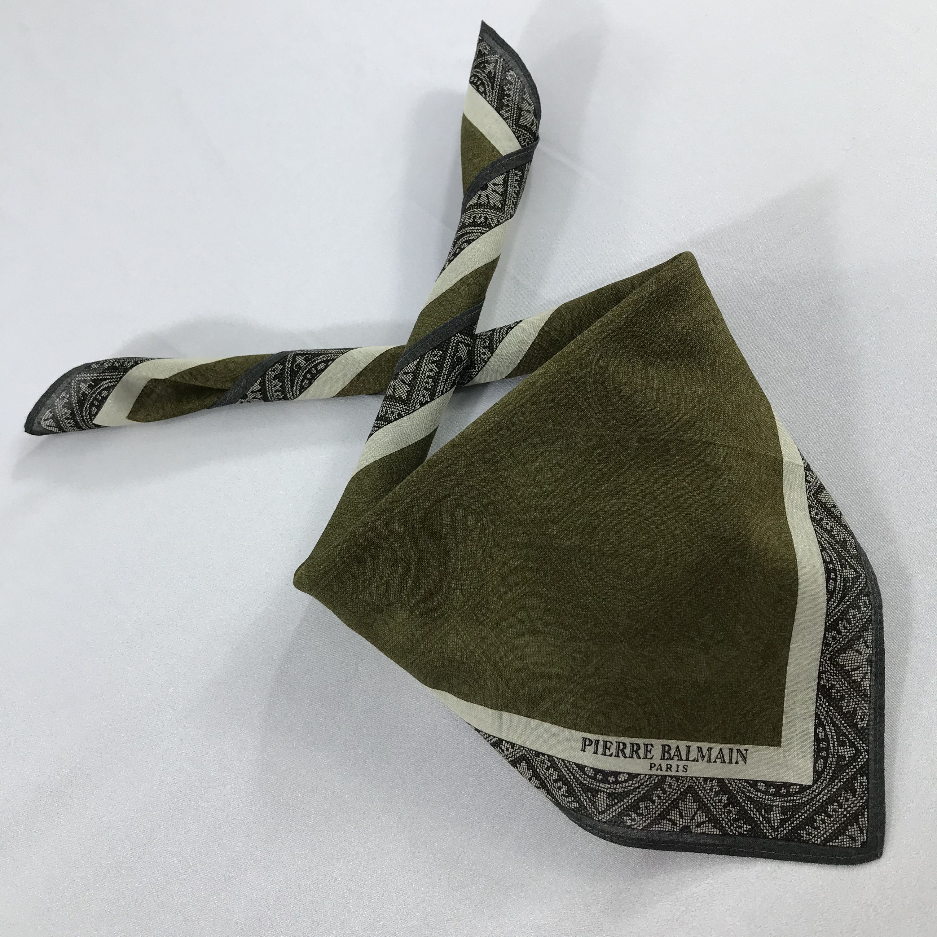Pierre Balmain × Vintage Pierre Balmain Bandana / Handkerchief / Neckerchief - S2071 Size ONE SIZE - 4 Thumbnail