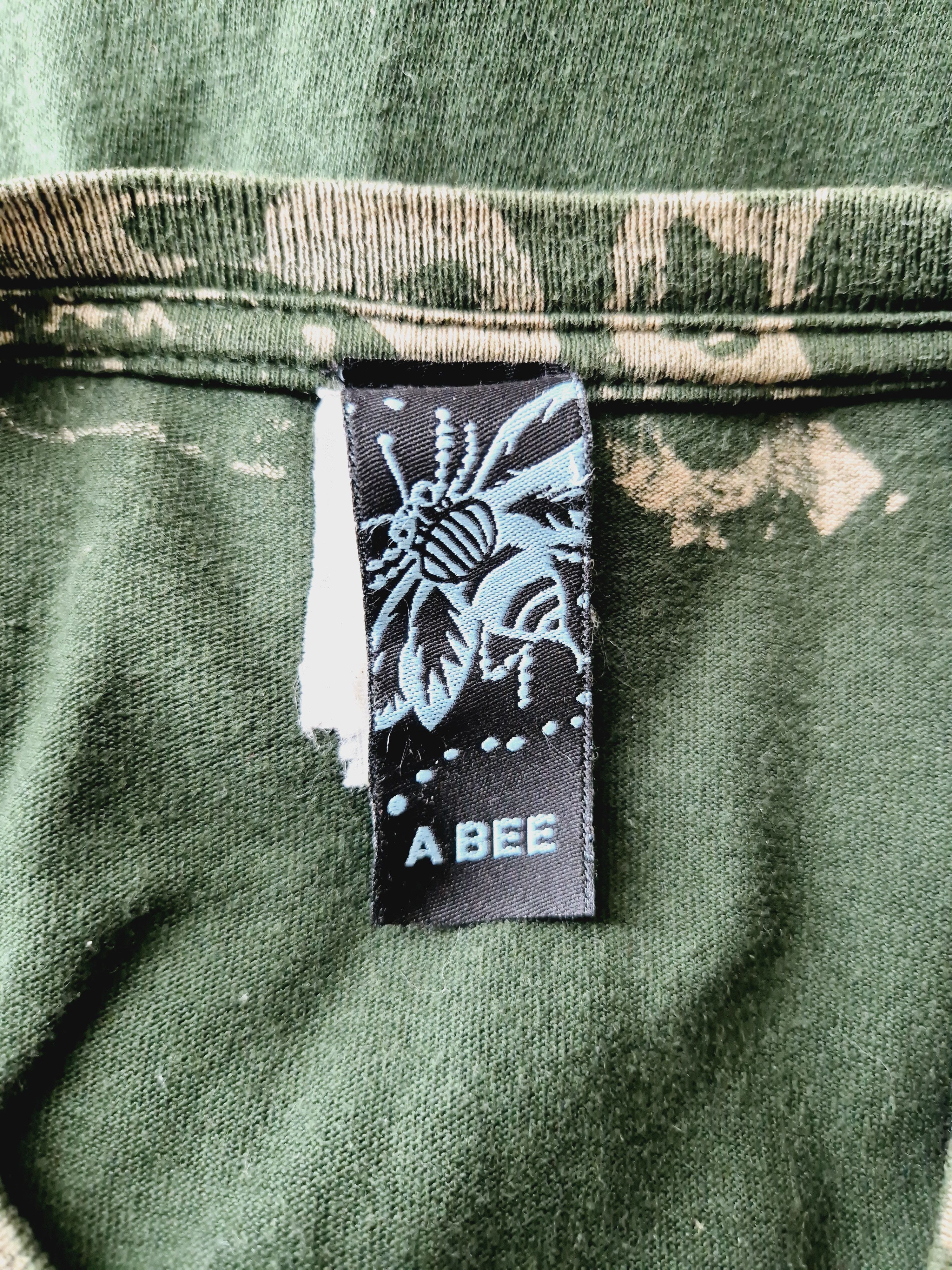 Needles × Nepenthes Nepenthes Japan A Bee T-Shirt Size US L / EU 52-54 / 3 - 7 Thumbnail