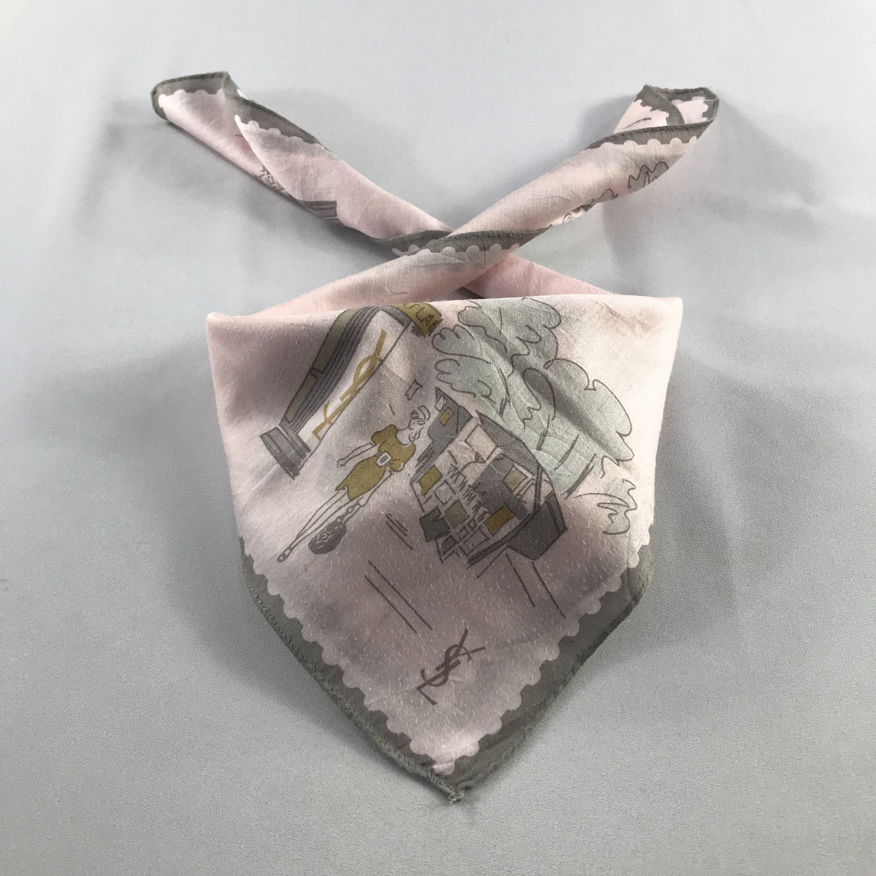 Yves Saint Laurent Yves Saint Laurent Handkerchief / Bandana / Neckerchief C678 Size ONE SIZE - 1 Thumbnail