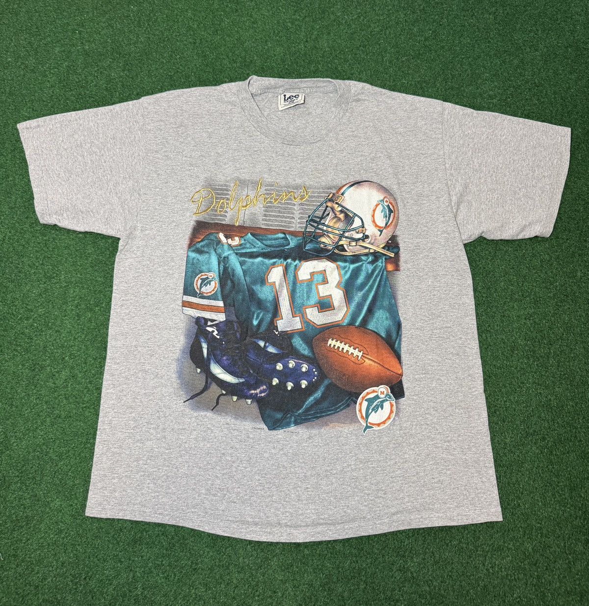 Nutmeg Vintage 90s Miami Dolphins Nutmeg Retro XL Marino T Shirt Size US XL / EU 56 / 4 - 1 Thumbnail