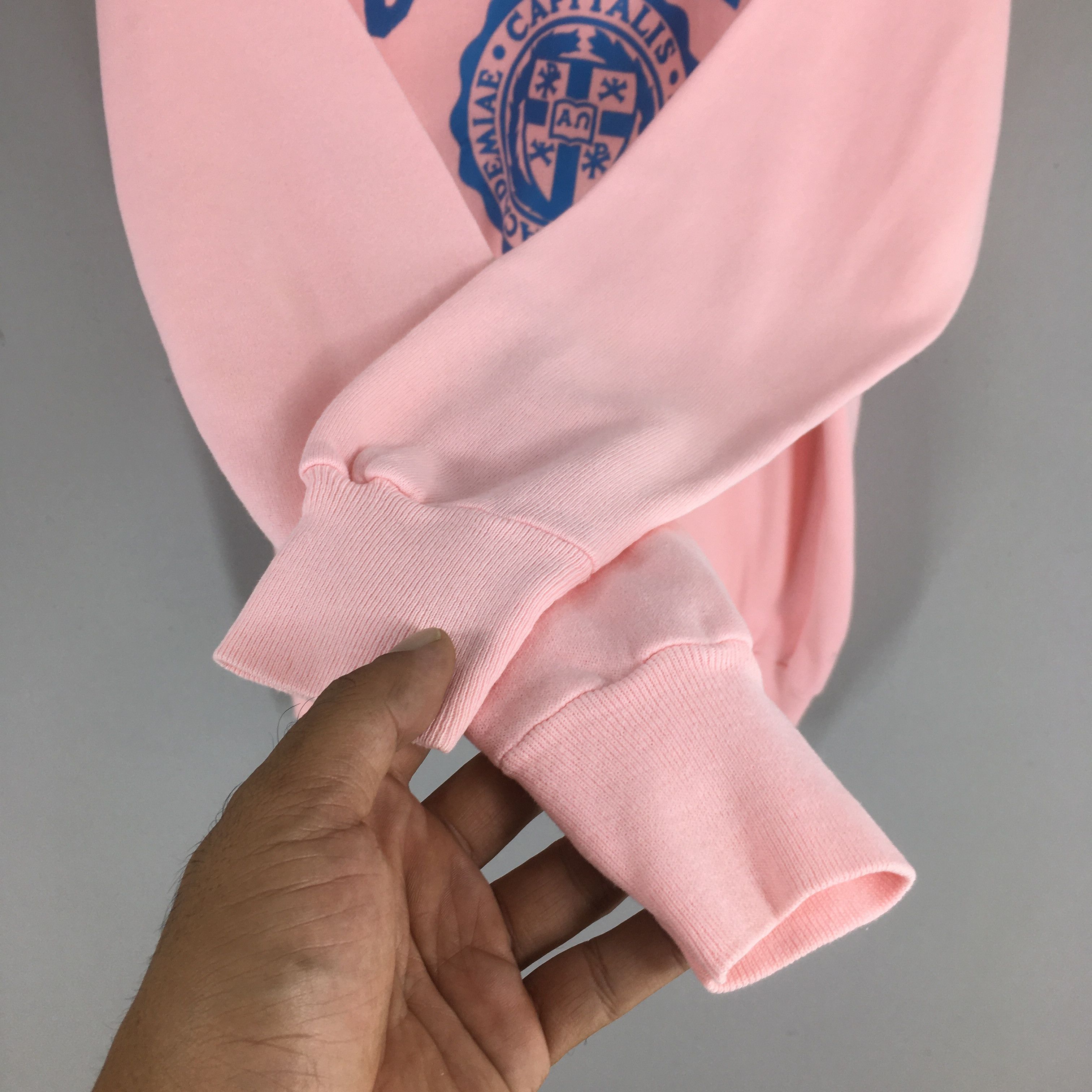 NCAA Vintage 1990s Capital University Pink Sweatshirt Large Size US L / EU 52-54 / 3 - 4 Thumbnail