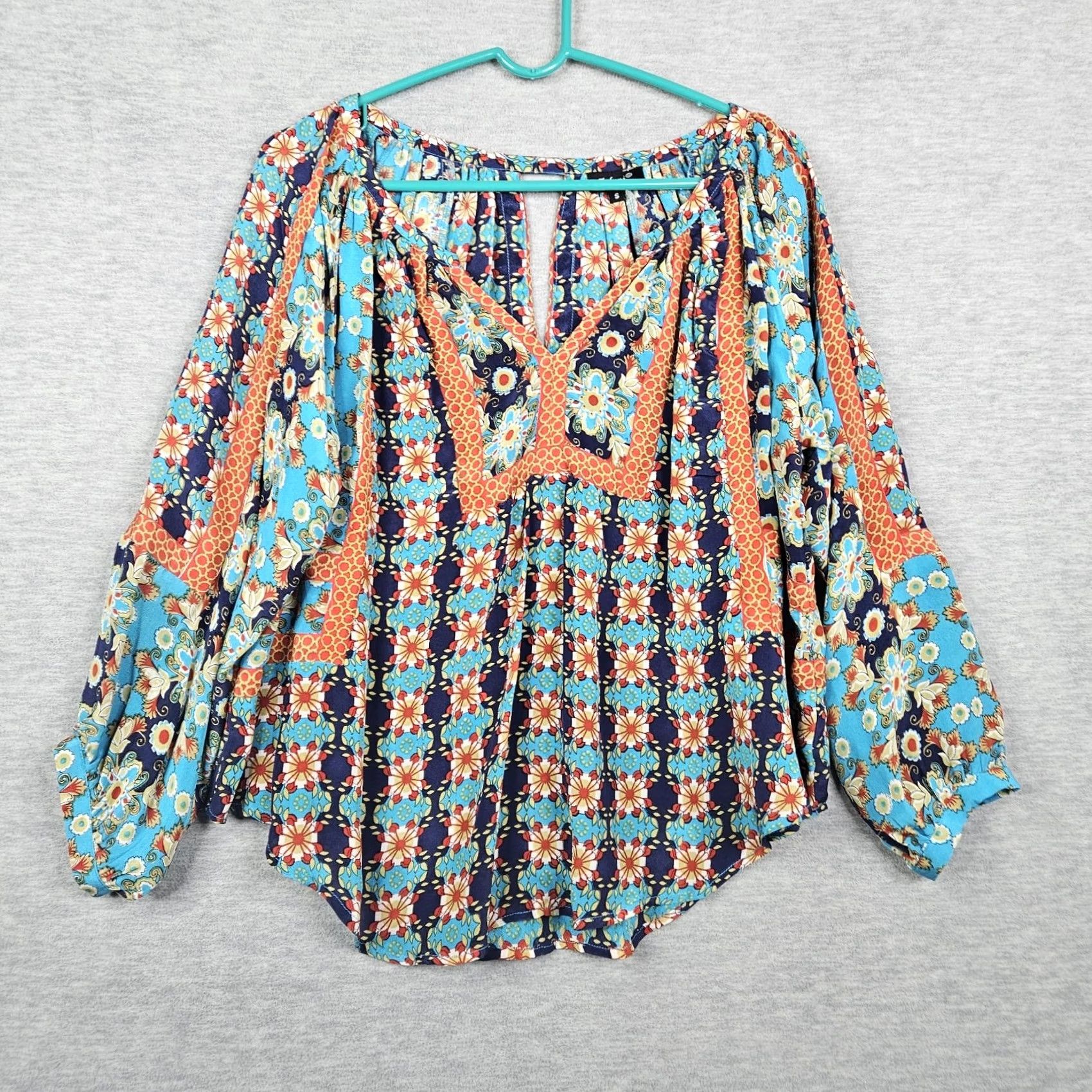 IOLANI Tolani Silk Blouse Women's Bohemian Peasant Floral V-neck Sz S Multicolor Long Sleeve Slim Fit Casual Pullover Dry Clean Only Size S / US 4 / IT 40 - 2 Thumbnail