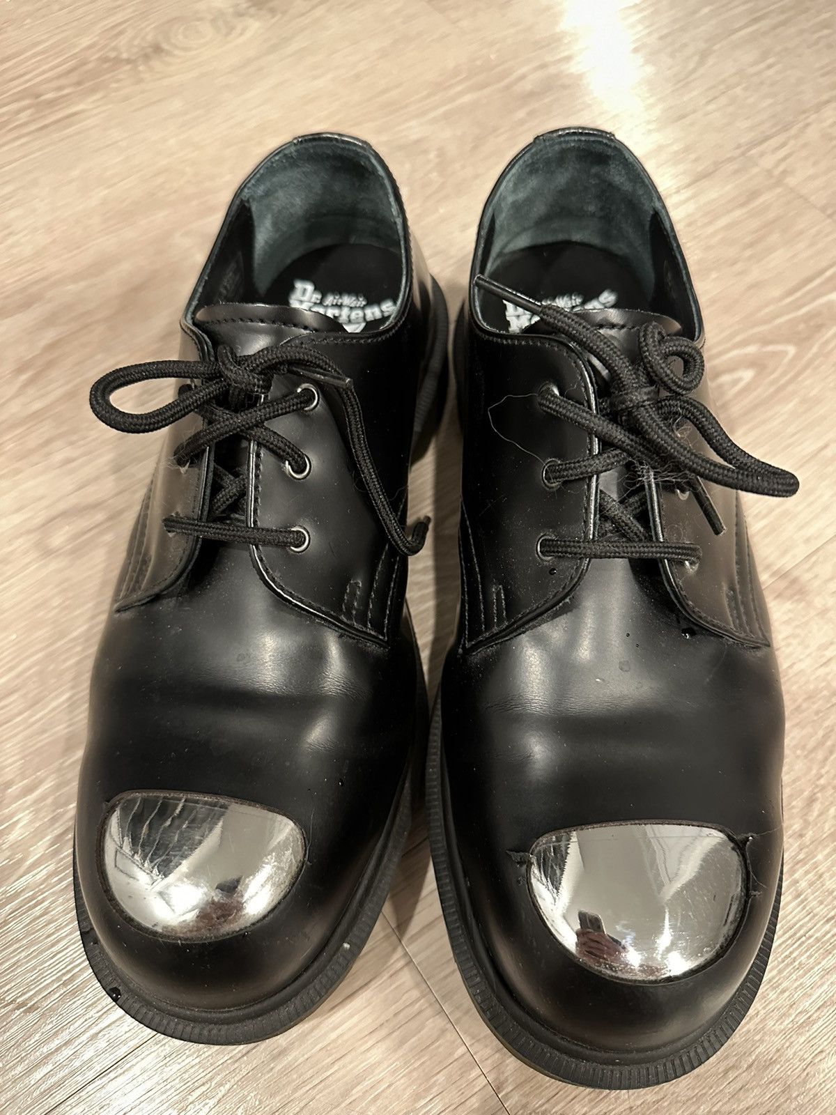 Dr martens exposed steel fashion toe