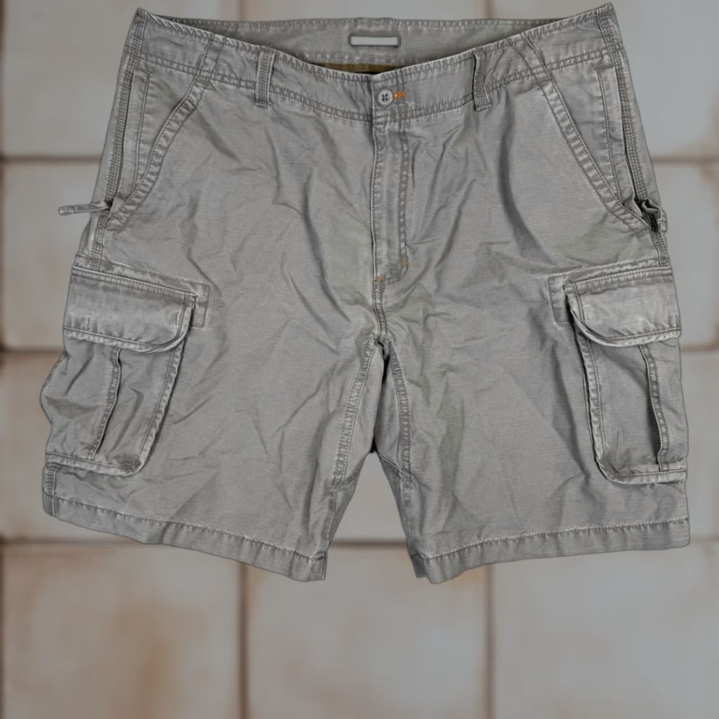 Vintage VINTAGE L.L. BEAN Men's 42W Gray Cargo Shorts Pockets Outdoors Hiking Shirt Size US 42 / EU 58 - 1 Thumbnail