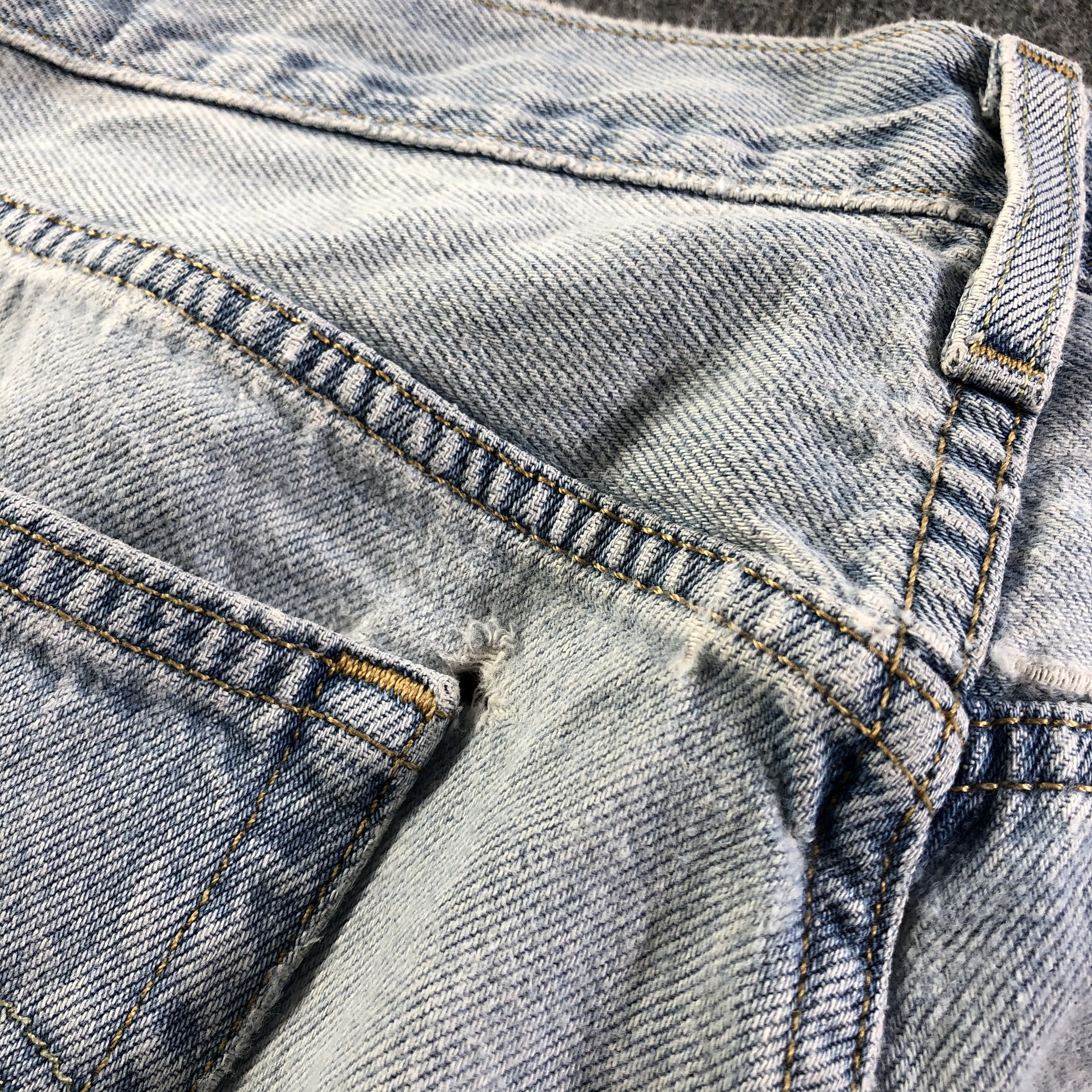 Levi's Vintage Light Wash Levis 501 Jeans-J3703 Size US 33 - 10 Thumbnail