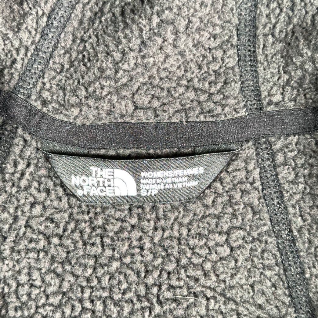 The North Face VINTAGE The North Face Womens Gray Crescent Fleece Hoodie Jacket Small SCREECH? Size S / US 4 / IT 40 - 4 Thumbnail