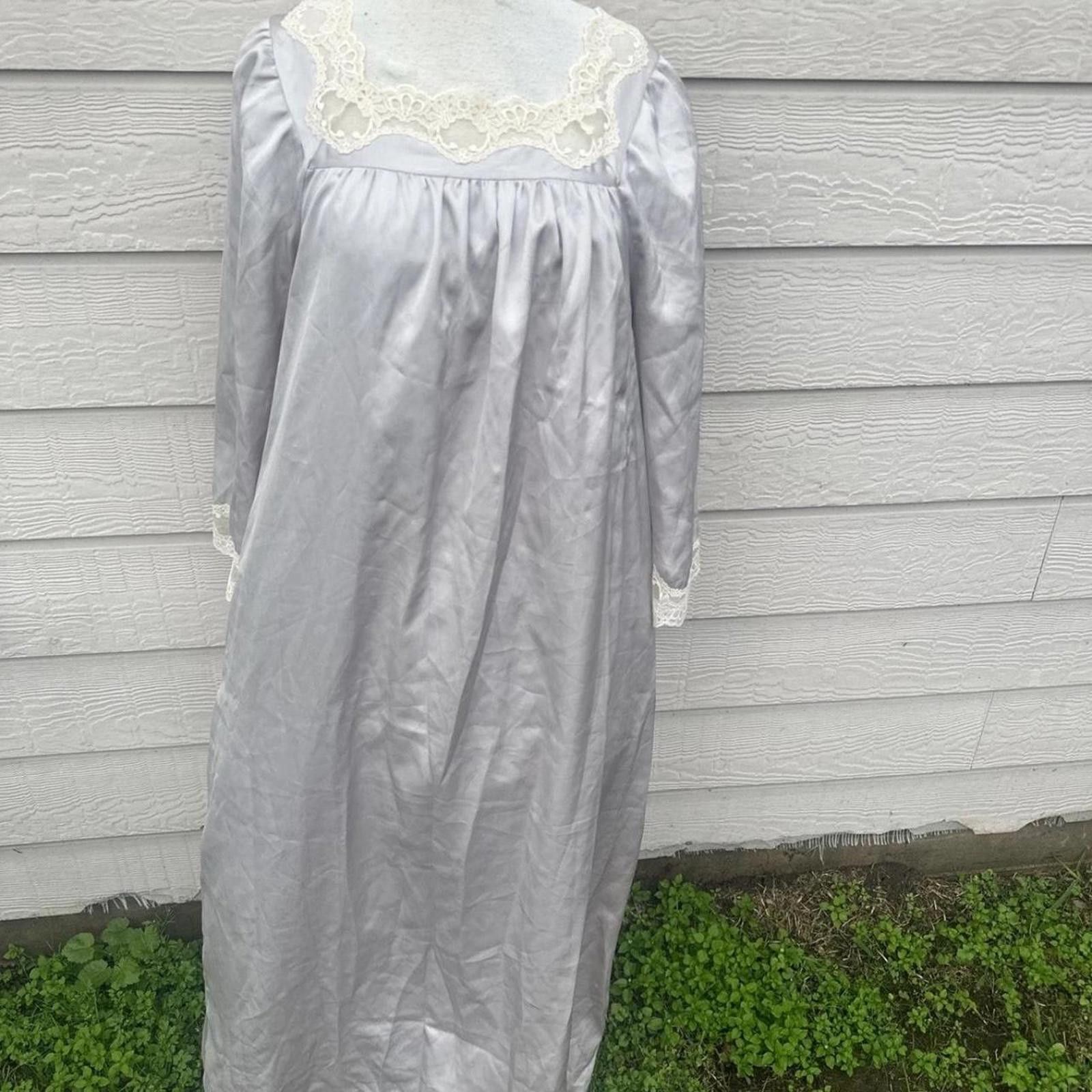 Vintage Givenchy Intimite Nightgown Sleeves Medium