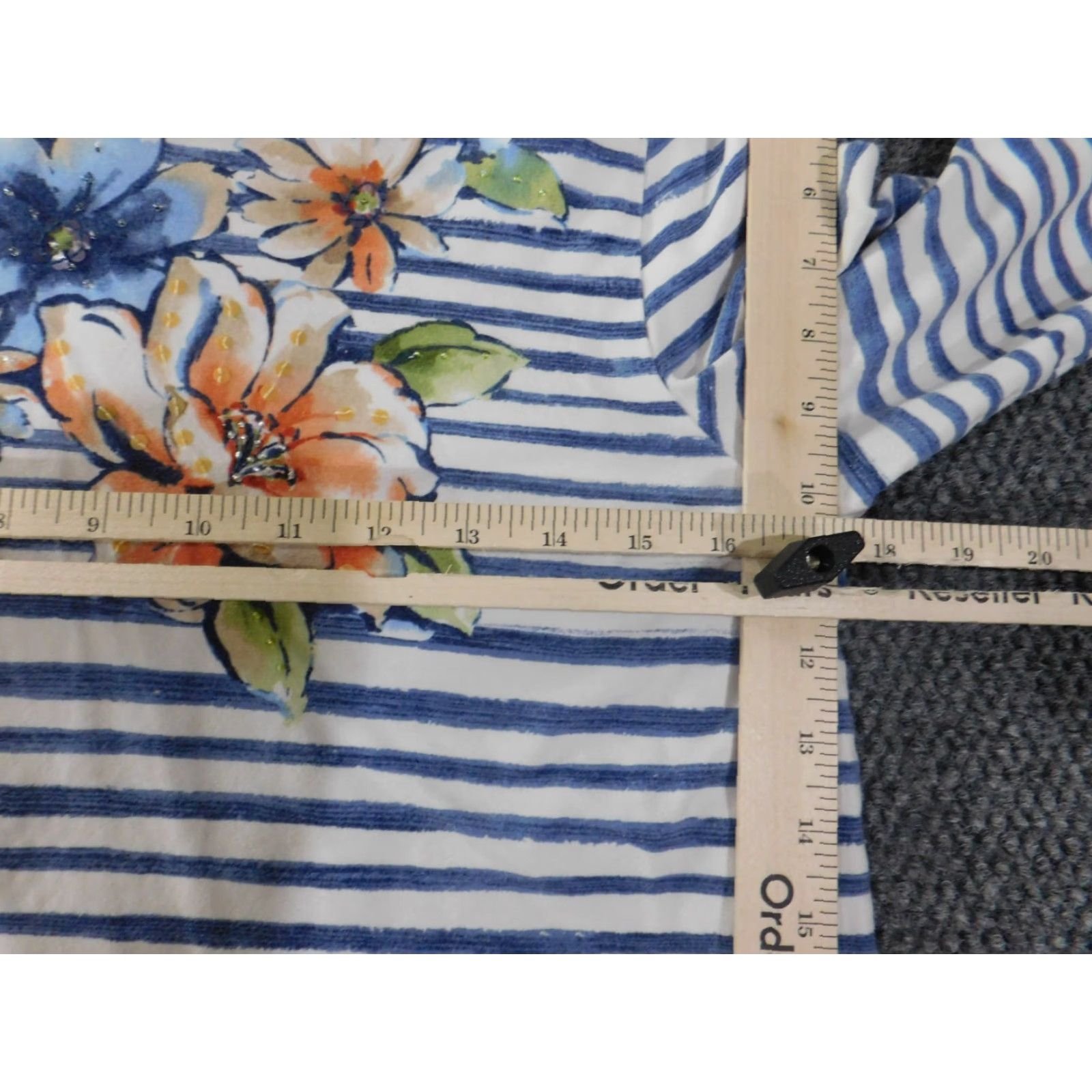 Vintage Alfred Dunner Blouse Shirt Petite PS Women Blue Stripe Knit Cotton Spandex V-Neck Long Sleeve Stretch Casual Size S / US 4 / IT 40 - 5 Thumbnail