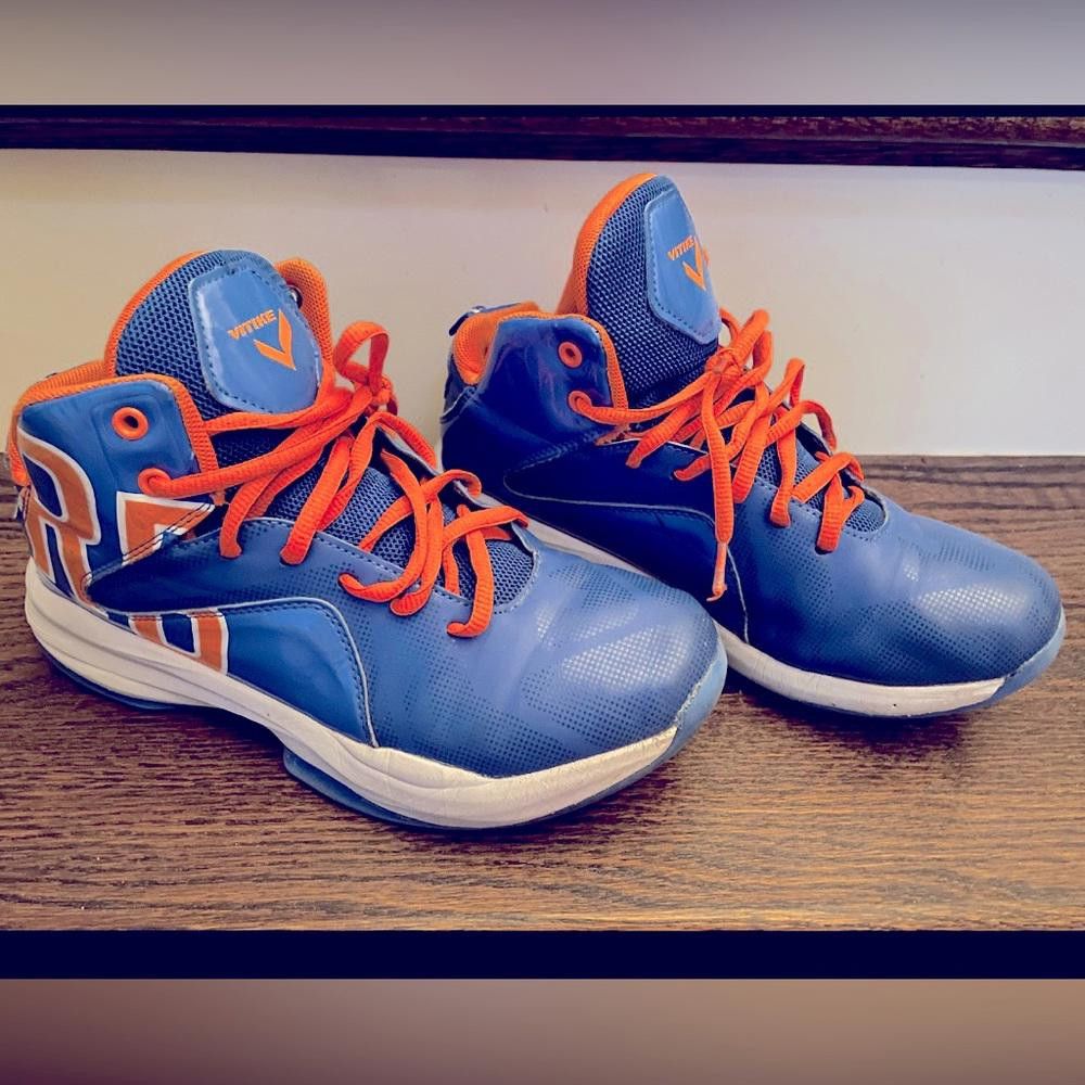 Designer VITIKE Boy Basketball High Top Shoes Size US 5 / EU 37 - 1 Thumbnail
