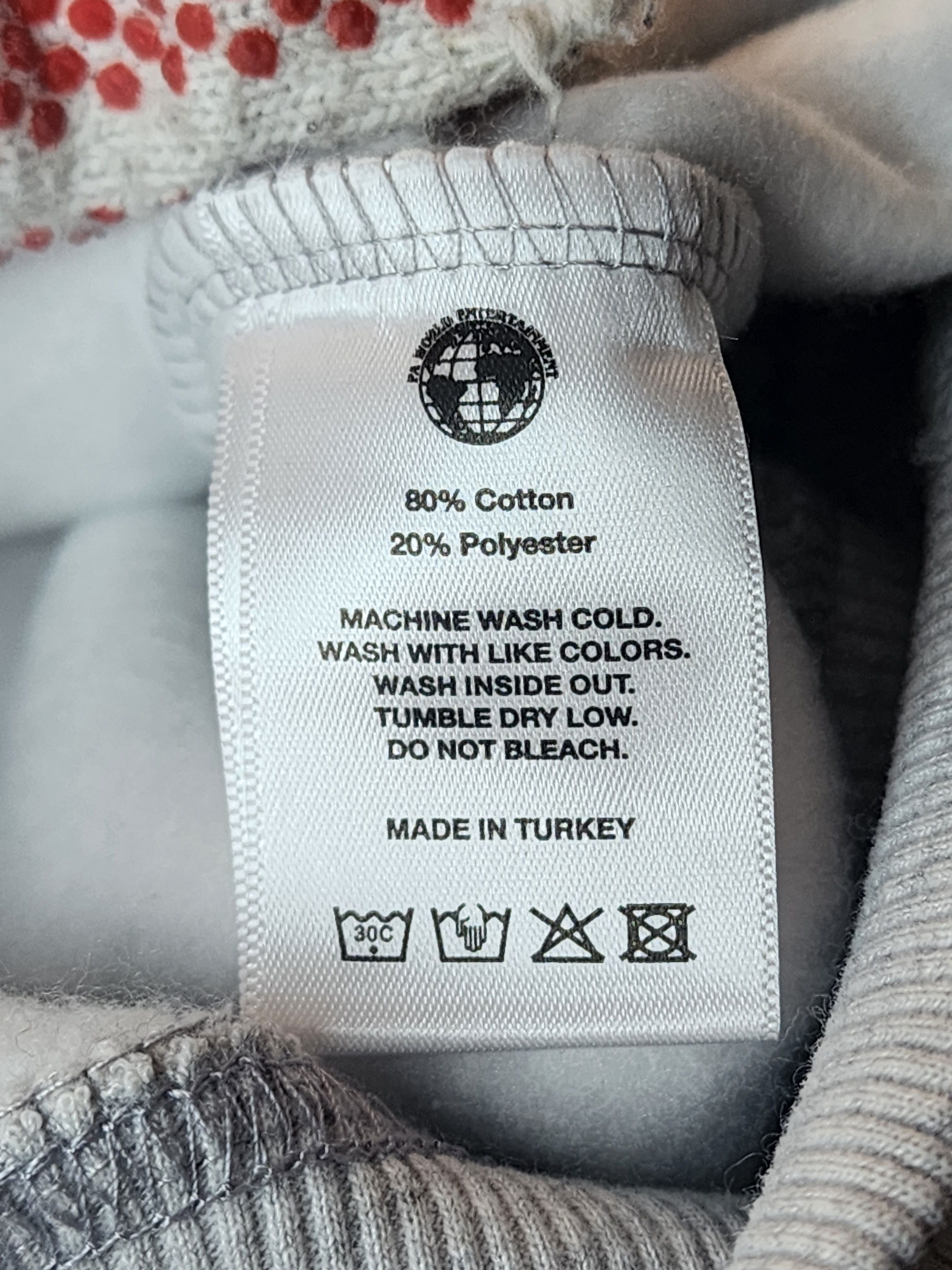 Fucking Awesome Stamp Embossed Crewneck Size US XXL / EU 58 / 5 - 6 Thumbnail