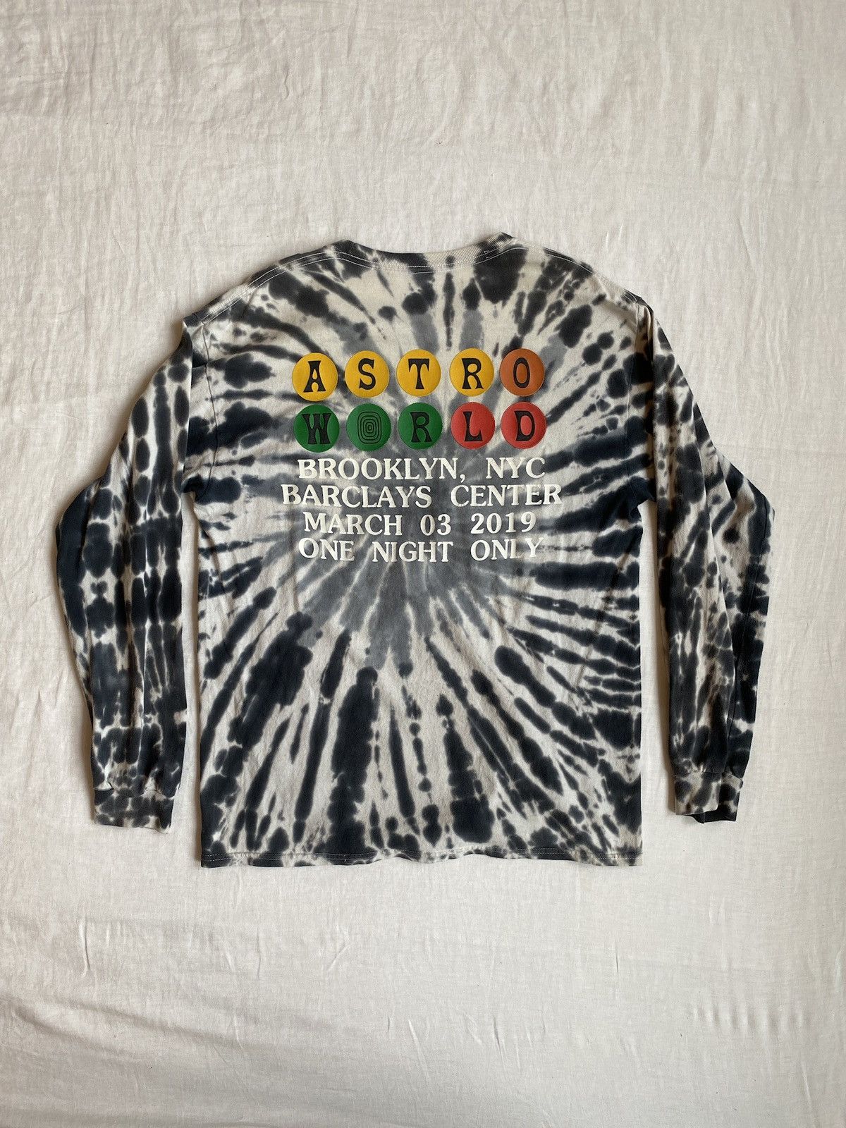 Travis Scott Travis Scott Astroworld Tour Burning Train Barclays L/S Tee Size US L / EU 52-54 / 3 - 3 Thumbnail