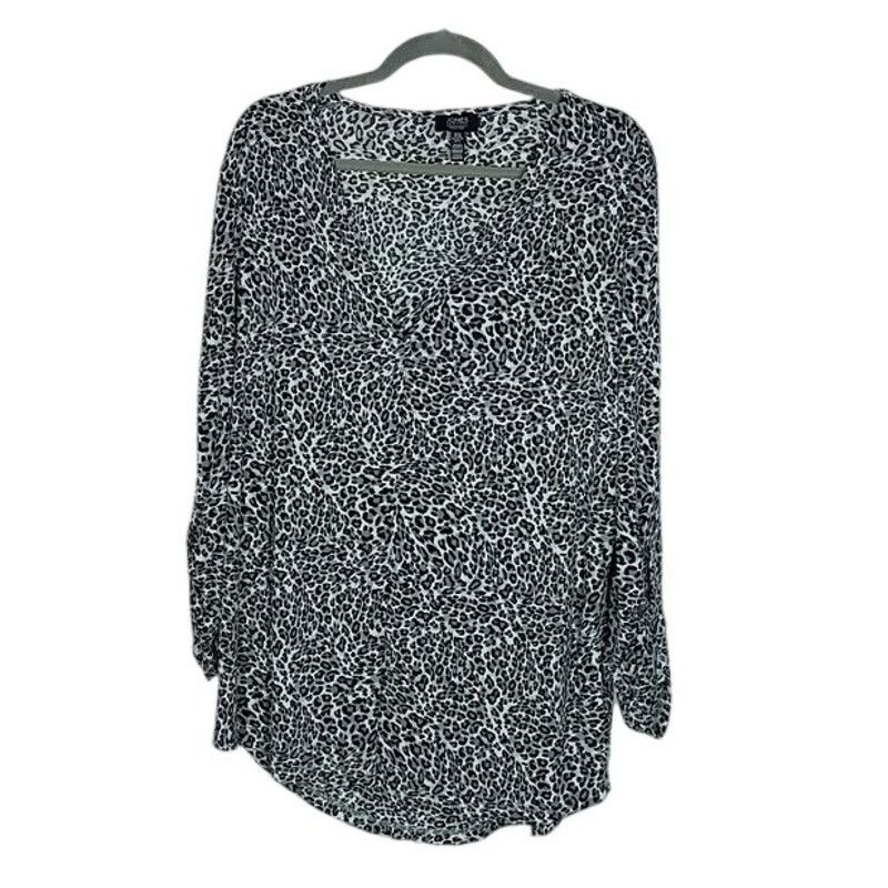 Jones New York Jones New York Gray Leopard Animal Print Blouse Size XL Size XL / US 12-14 / IT 48-50 - 1 Thumbnail