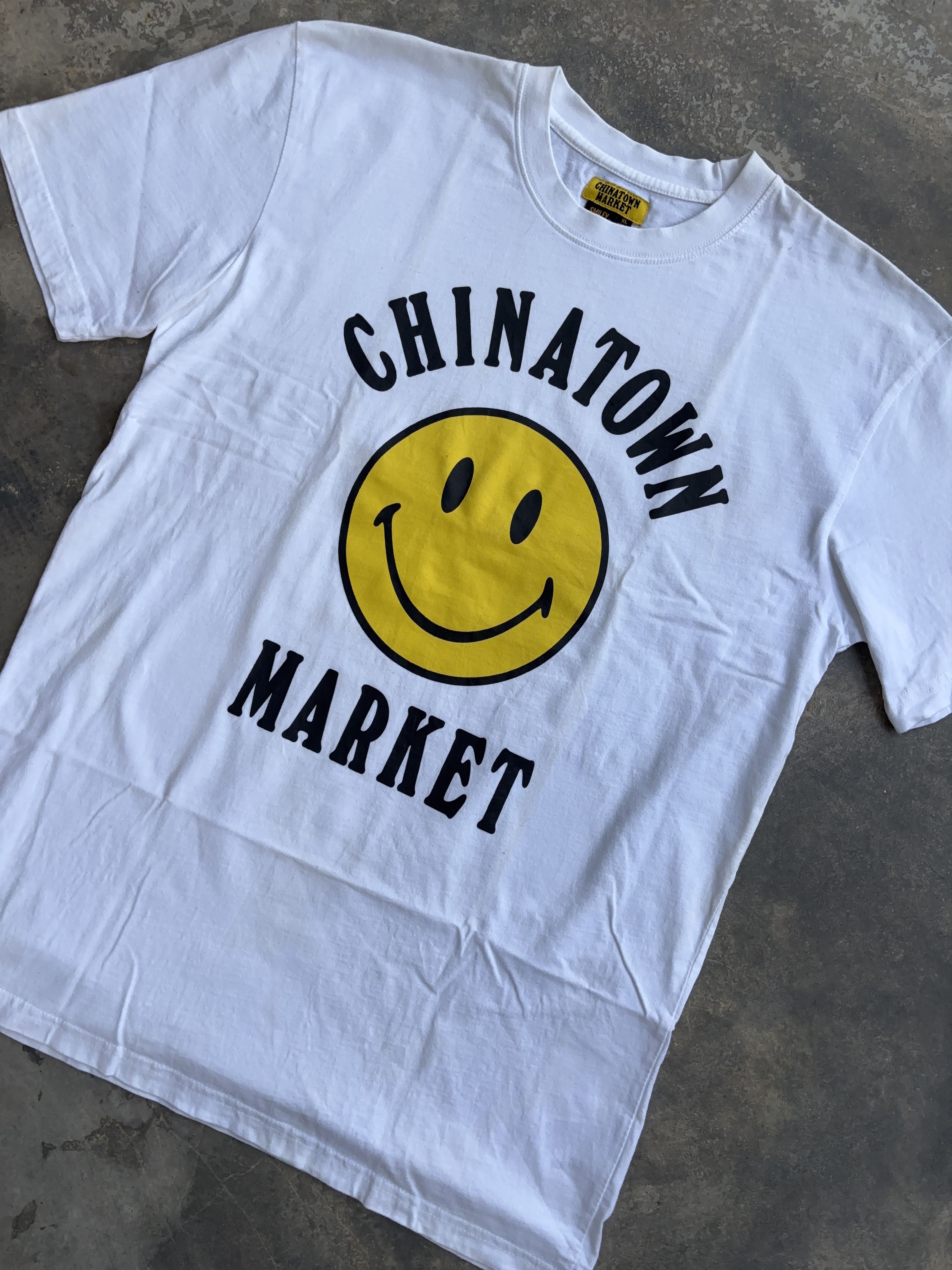 Other Chinatown Market Smiley White Logo T-Shirt Size US XL / EU 56 / 4 - 6 Thumbnail