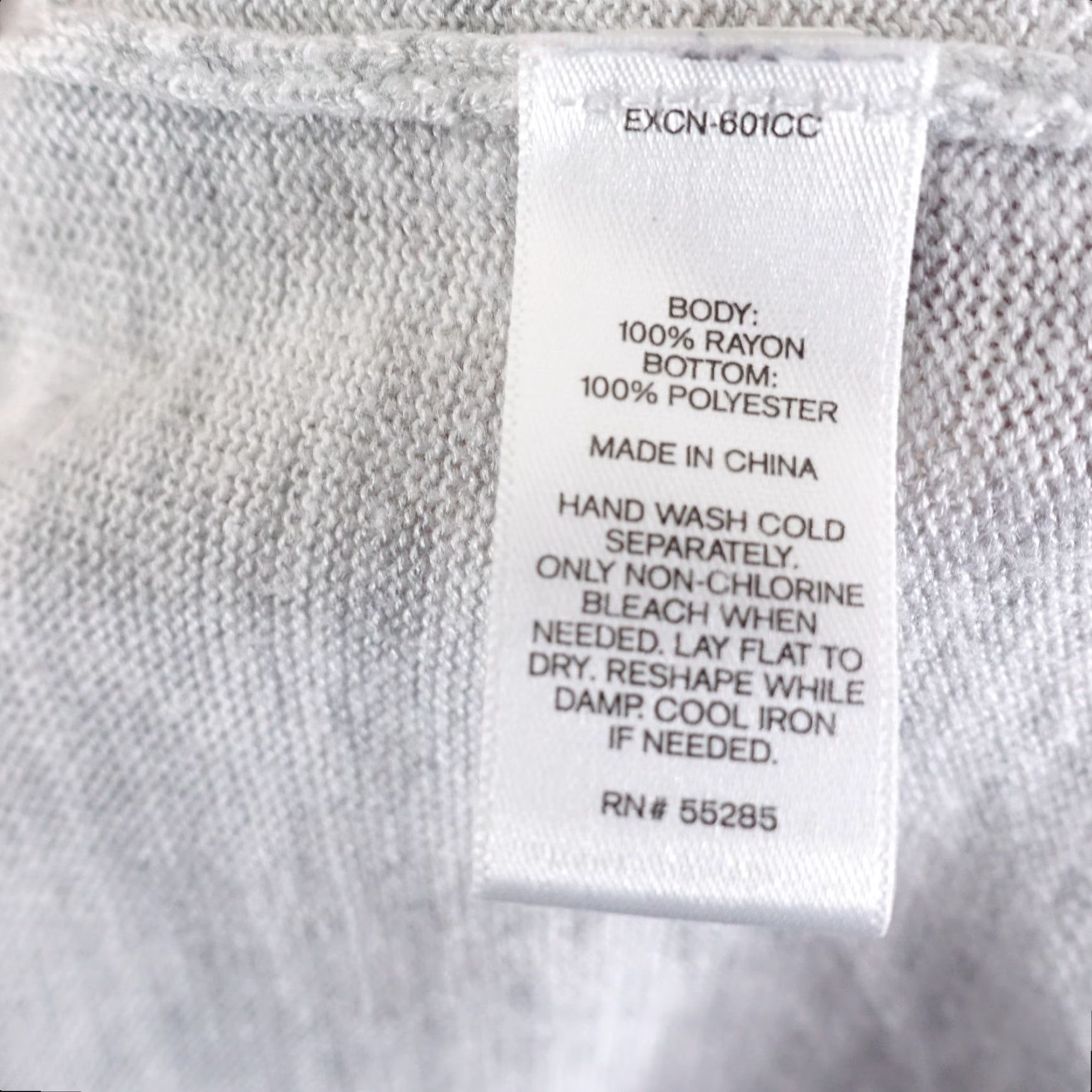 Express EXPRESS Women's Sweater Shirt Pullover Lightweight Knit S Small Gray / Gray Light Rayon Pullover Sweater 90s? Size S / US 4 / IT 40 - 7 Thumbnail
