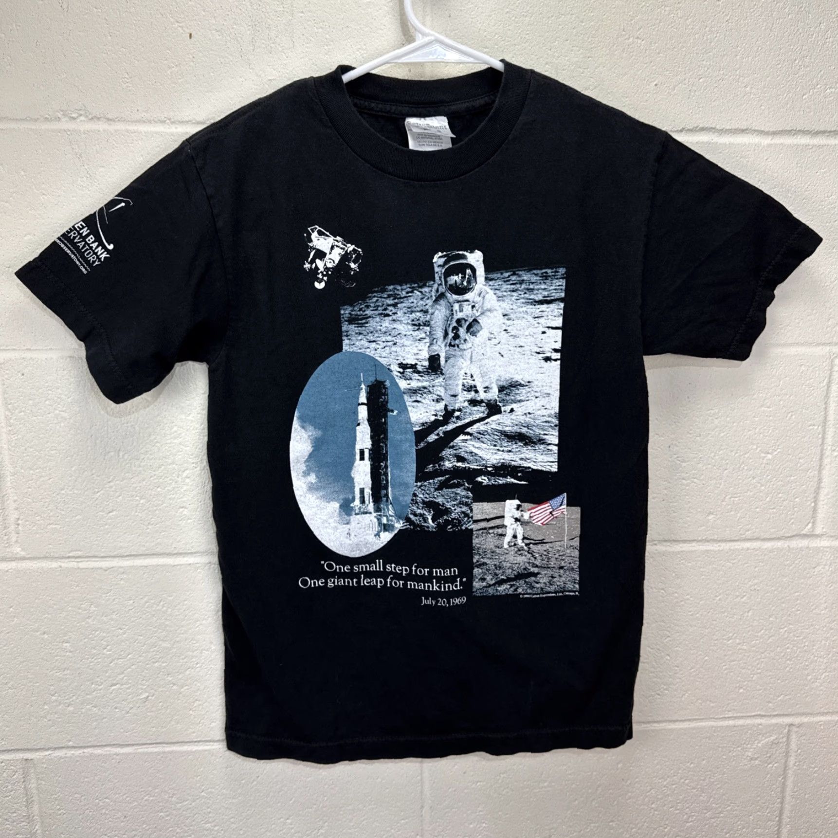 NASA VINTAGE Cotton Expressions T-Shirt Space 90s Adult Small Black Cotton Expressions 90s NASA One Small Step Graphic Print Mens Size US S / EU 44-46 / 1 - 2 Thumbnail