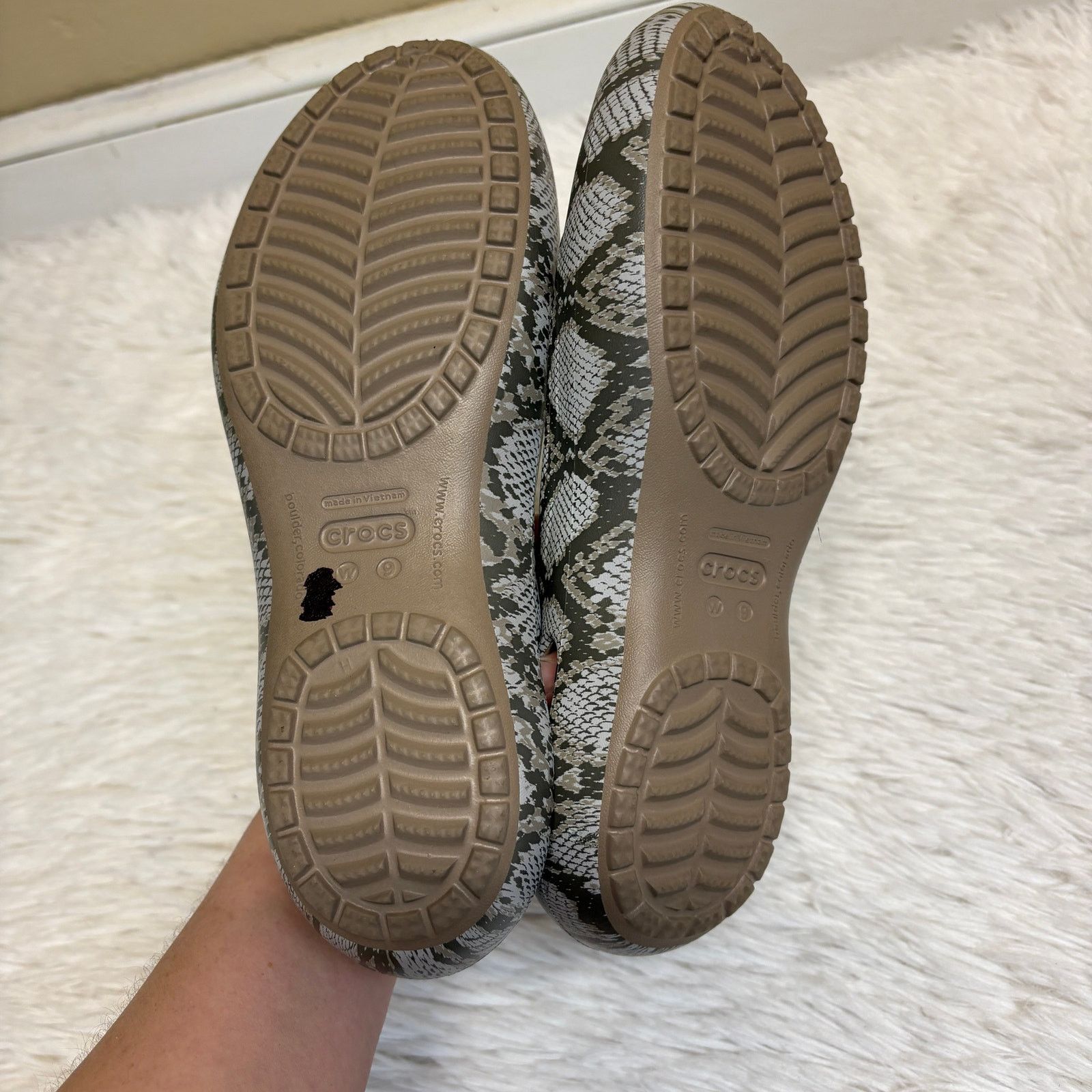 Crocs Crocs Kadee Snake Print Ballet Flats Lightweight Size 9 Size US 9 / IT 39 - 6 Thumbnail