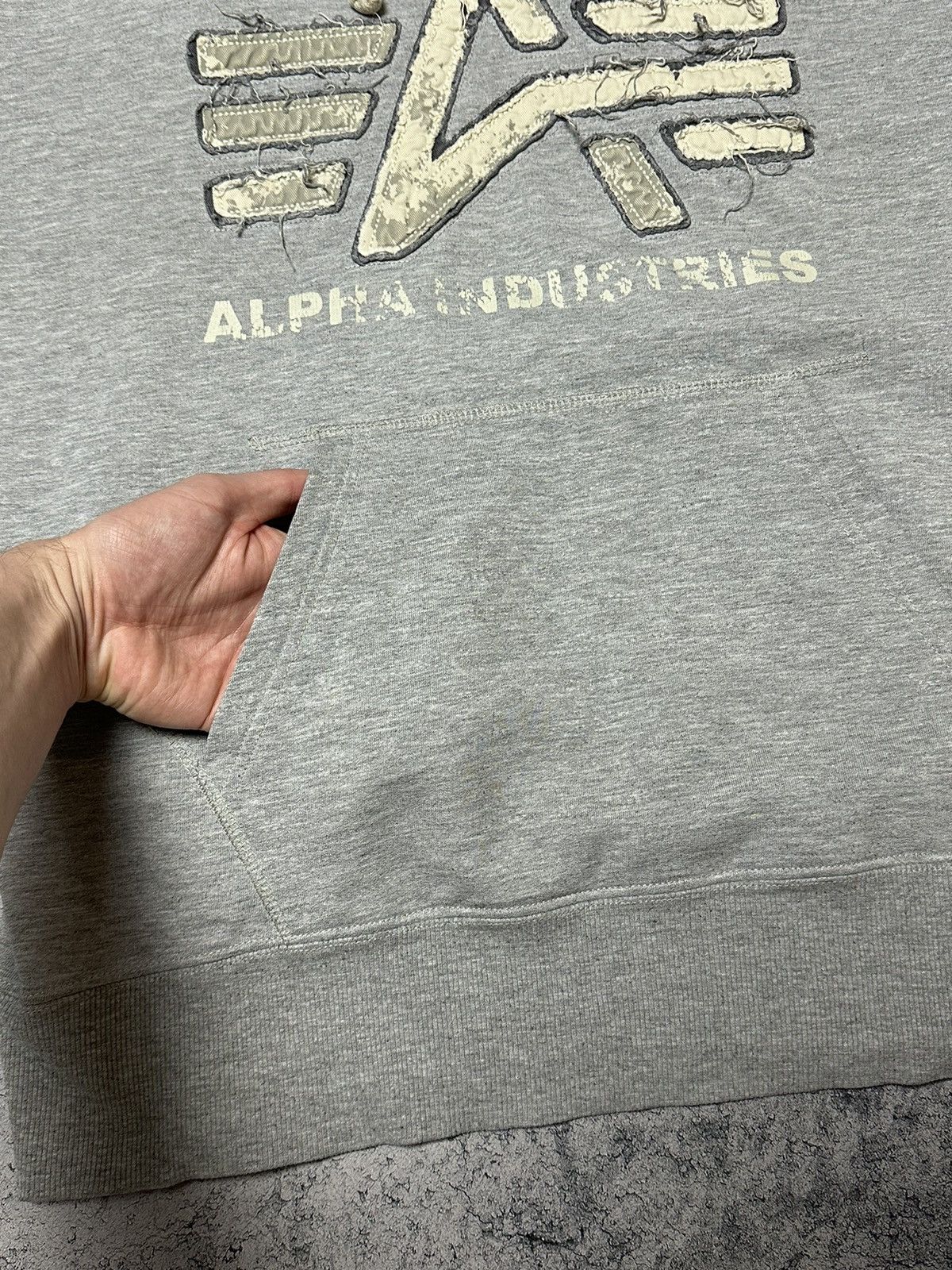 Alpha Industries Vintage Alpha Industries Big Logo Hoodie Size US L / EU 52-54 / 3 - 5 Thumbnail