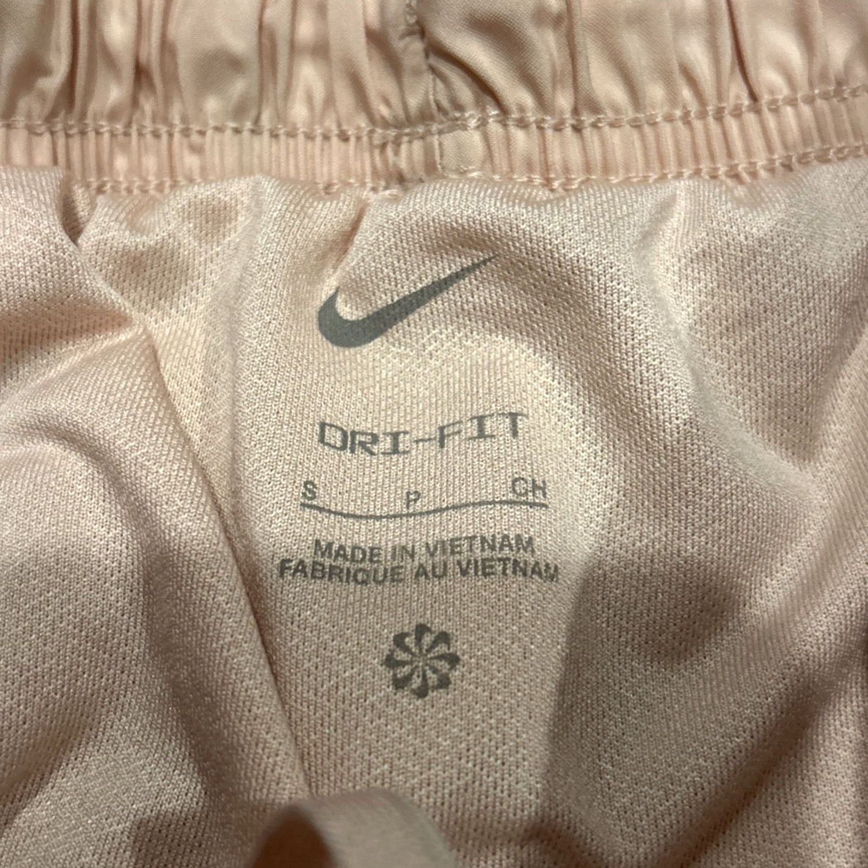 Nike Nike Shorts Womens S Pink Dri Fit Women Lined Athletic Light A13 Size 28" / US 6 / IT 42 - 3 Thumbnail