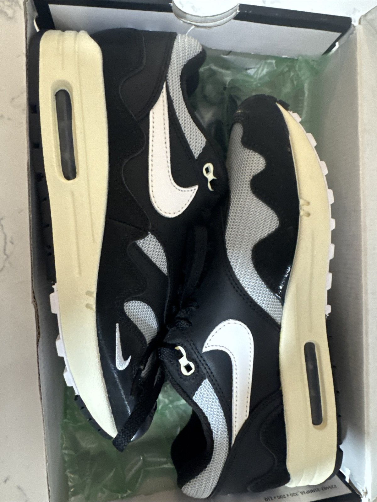 Nike × Patta Nike Air Max 1 Patta Waves Black Size US 8 / EU 41 - 1 Thumbnail