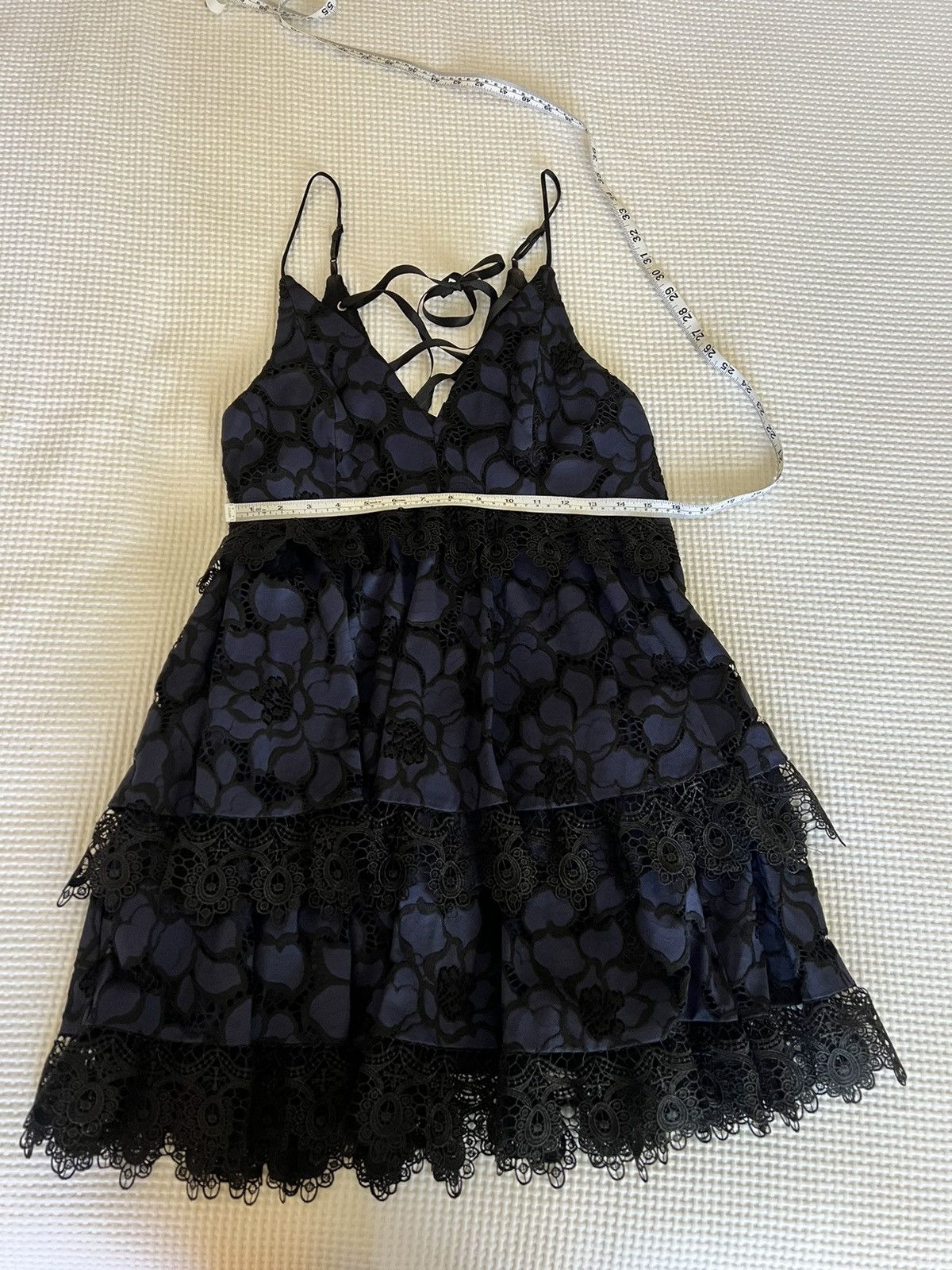 Kendall And Kylie Kendall + Kylie | Tiered Lace Dress Size M / US 6-8 / IT 42-44 - 4 Thumbnail