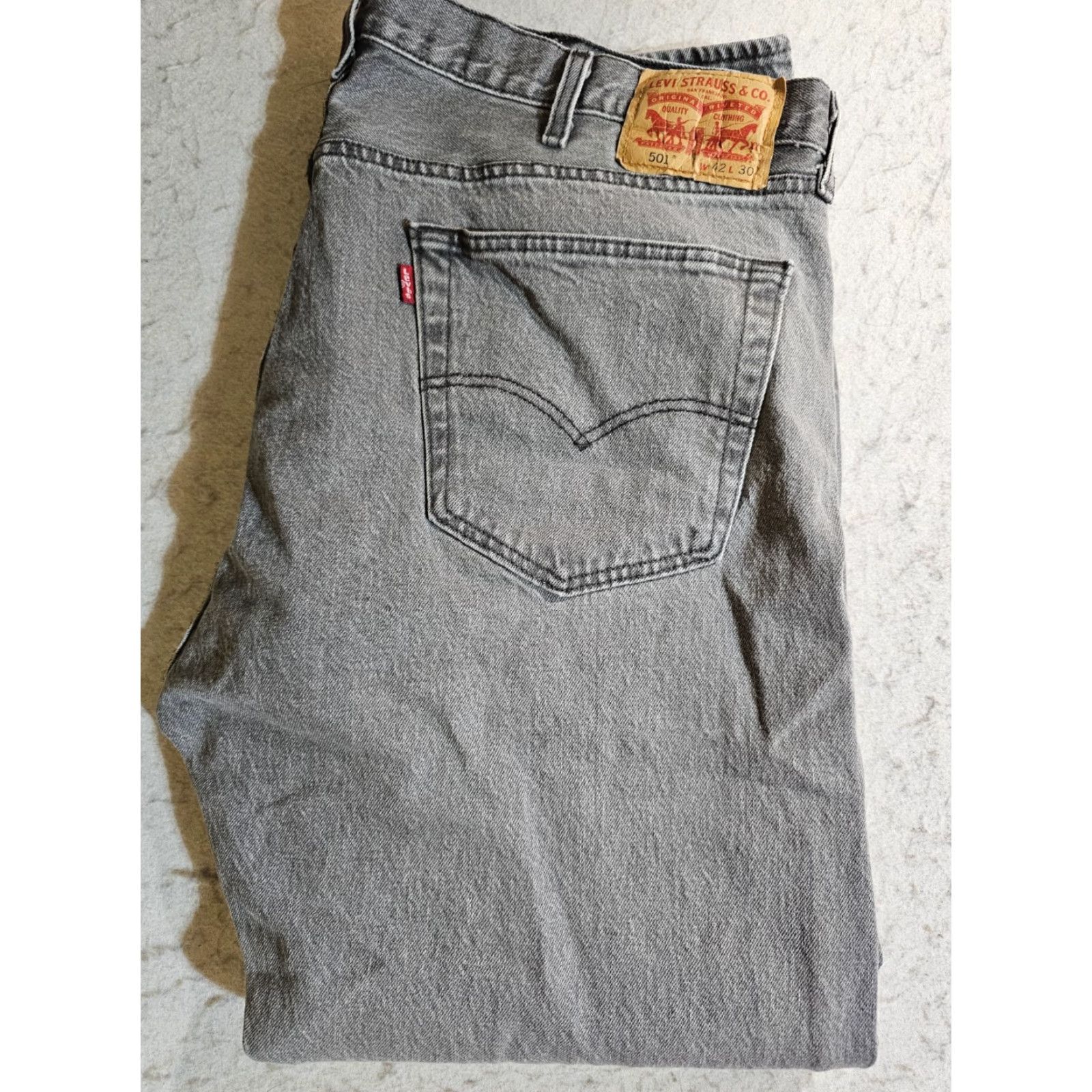 Levi's VINTAGE Levi's 501 XX Jeans Mens Medium Gray 42x30 Denim Cotton 90s Style Regular Straight Size US 42 / EU 58 - 2 Thumbnail
