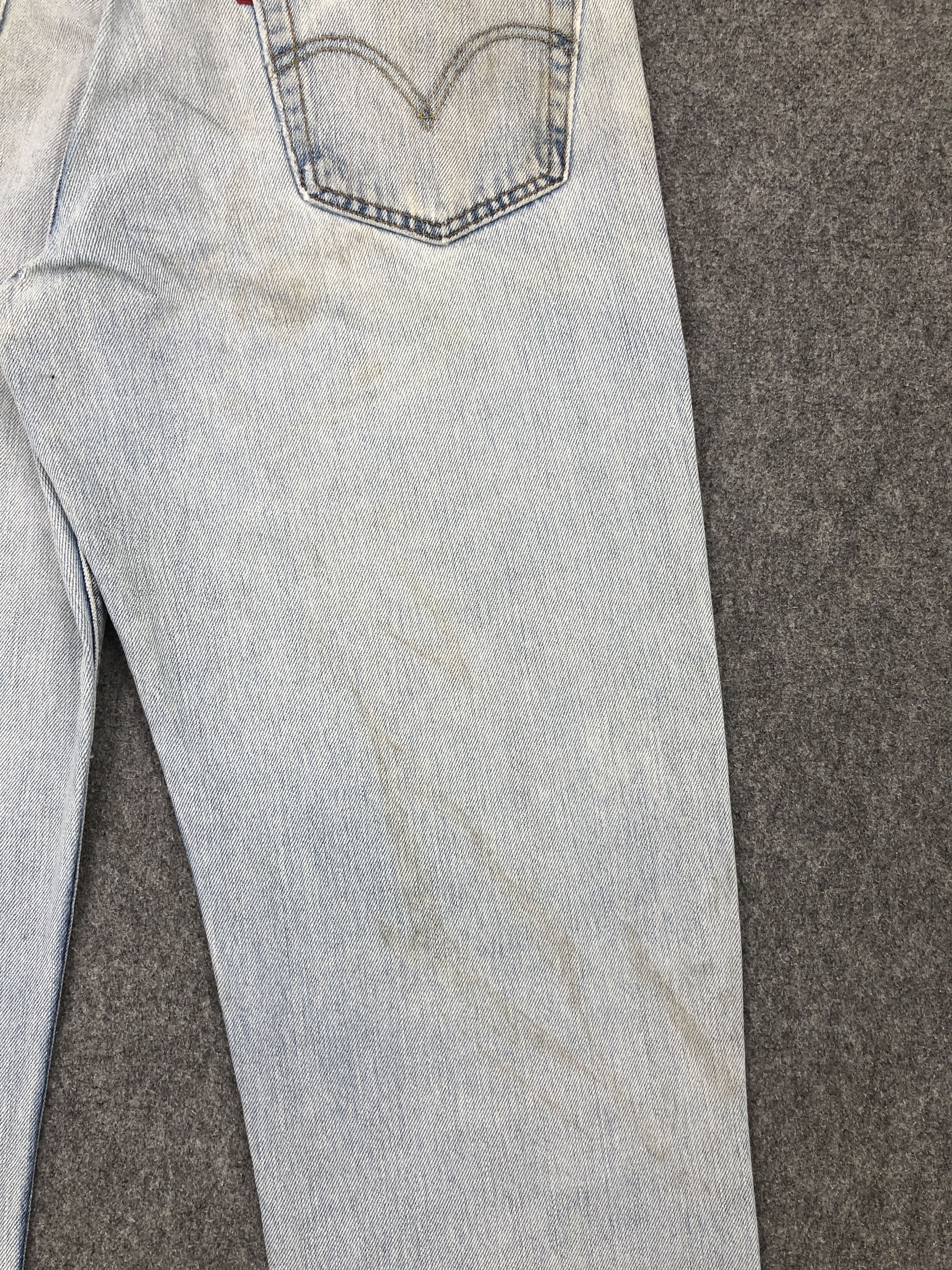 Levi's × Vintage Vintage Levis 550 Light Washed Jeans Size US 33 - 17 Thumbnail