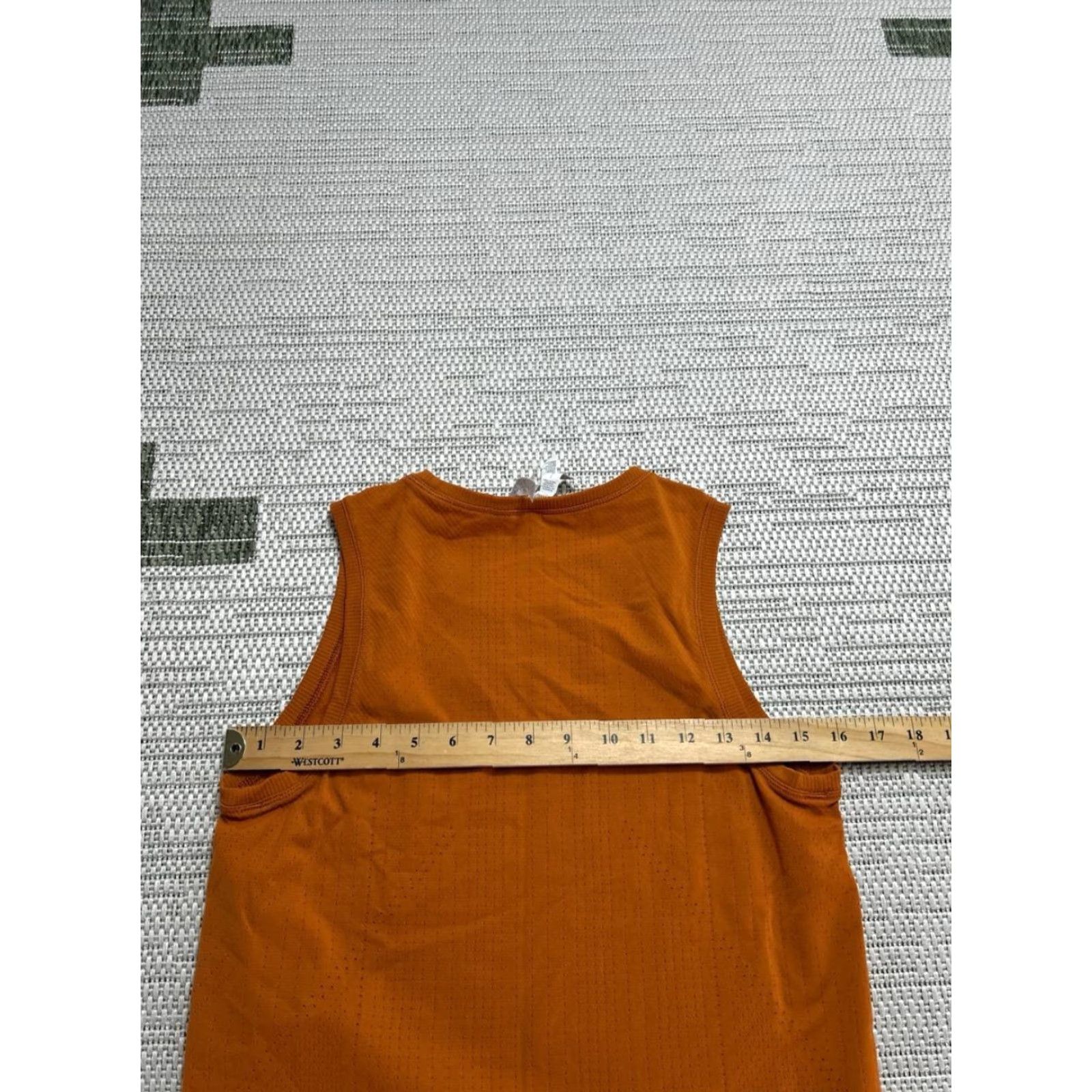 Athleta Athleta Tank Top Womens Small Orange Yoga Pullover Size S / US 4 / IT 40 - 6 Thumbnail