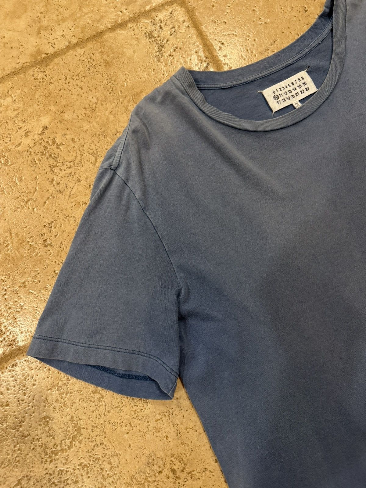 Maison Margiela Maison Margiela Replica Logo Faded Blue Oversized T-Shirt Size US S / EU 44-46 / 1 - 9 Thumbnail