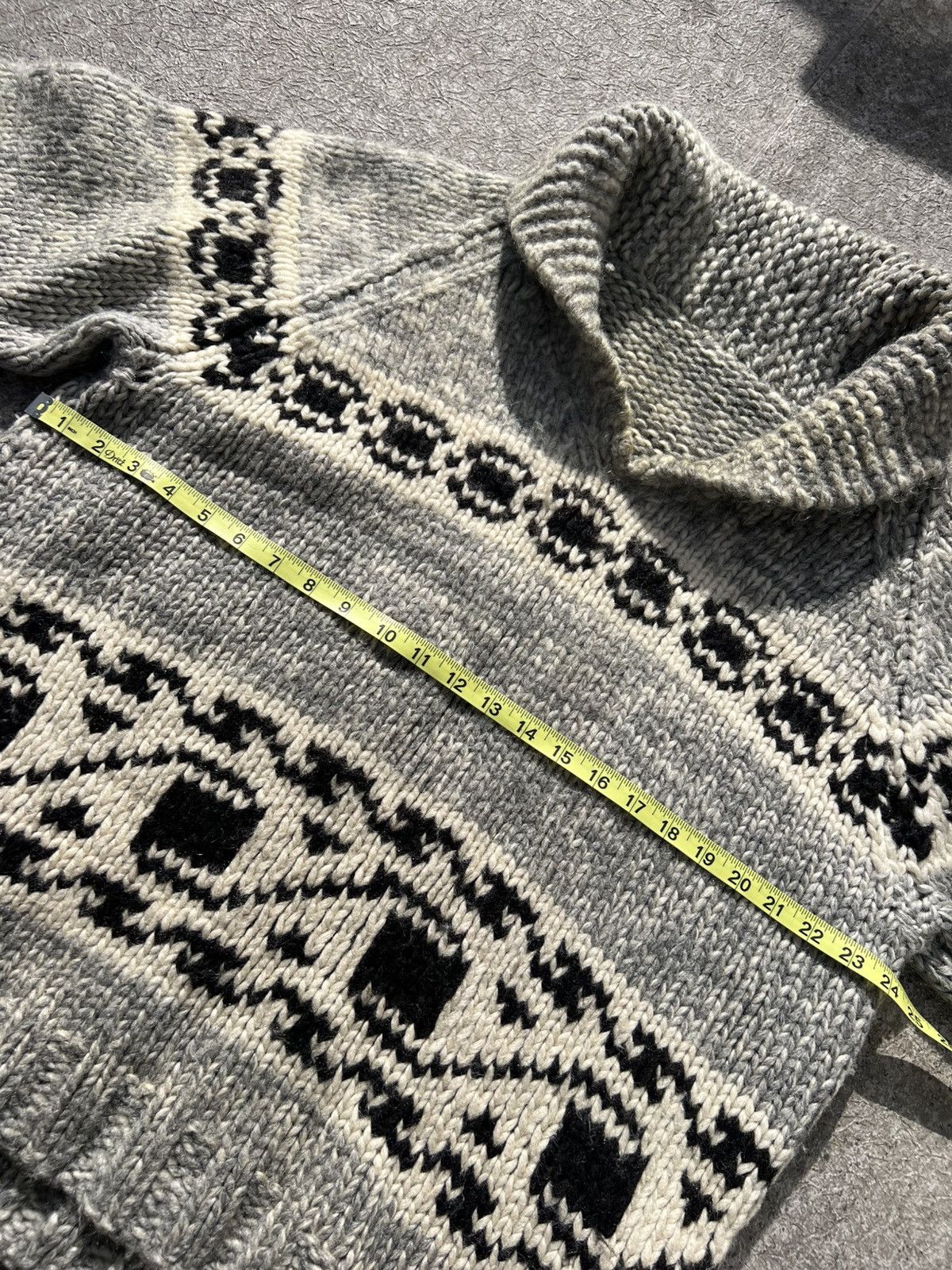 Vintage Vintage Zip-up Cowichan Sweater Small / medium canada mary Size US S / EU 44-46 / 1 - 4 Thumbnail