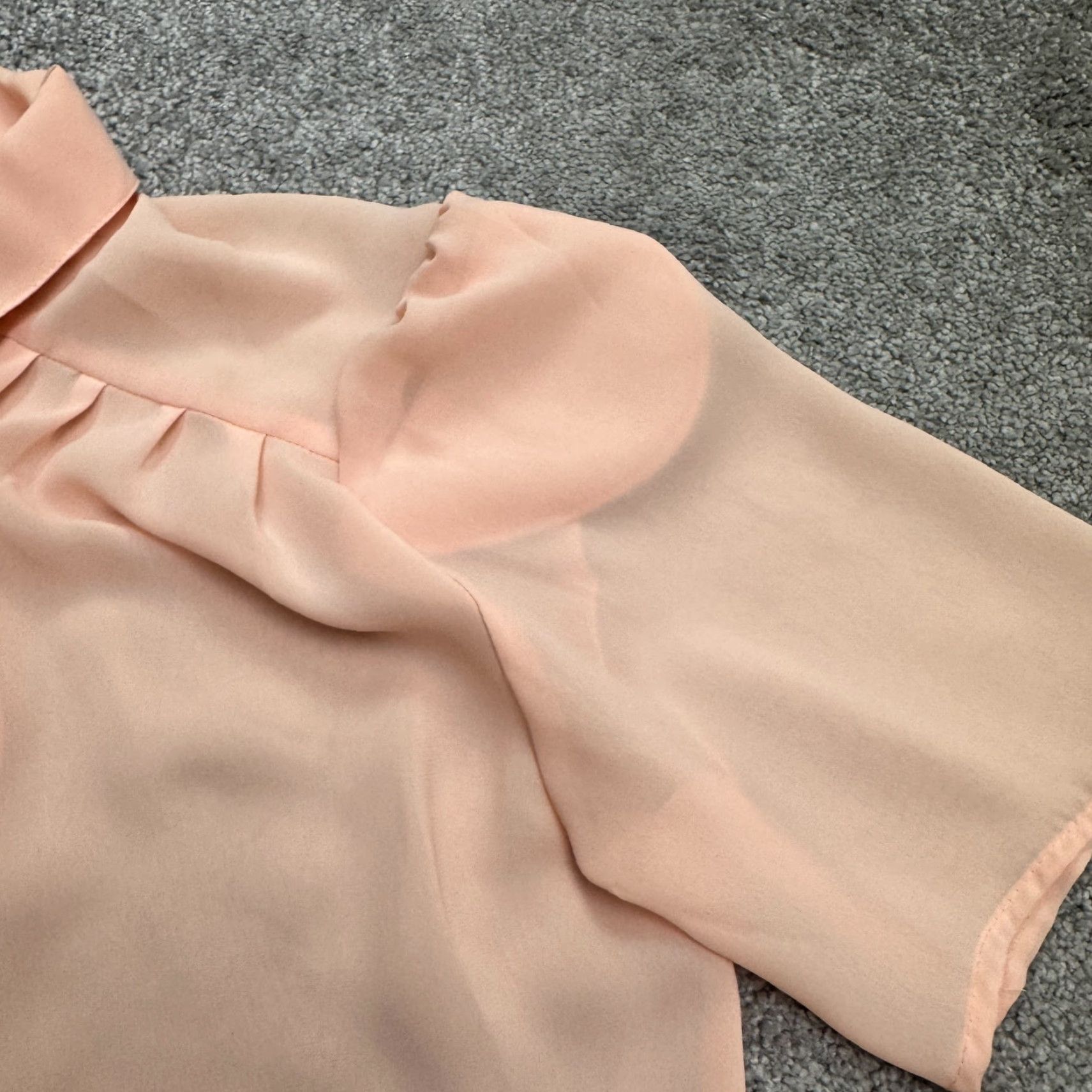 Vintage VINTAGE Urban Affaire Blouse 80's 14 Peach Hidden Button Down Pleat Sheer Womens Size XL / US 12-14 / IT 48-50 - 5 Thumbnail
