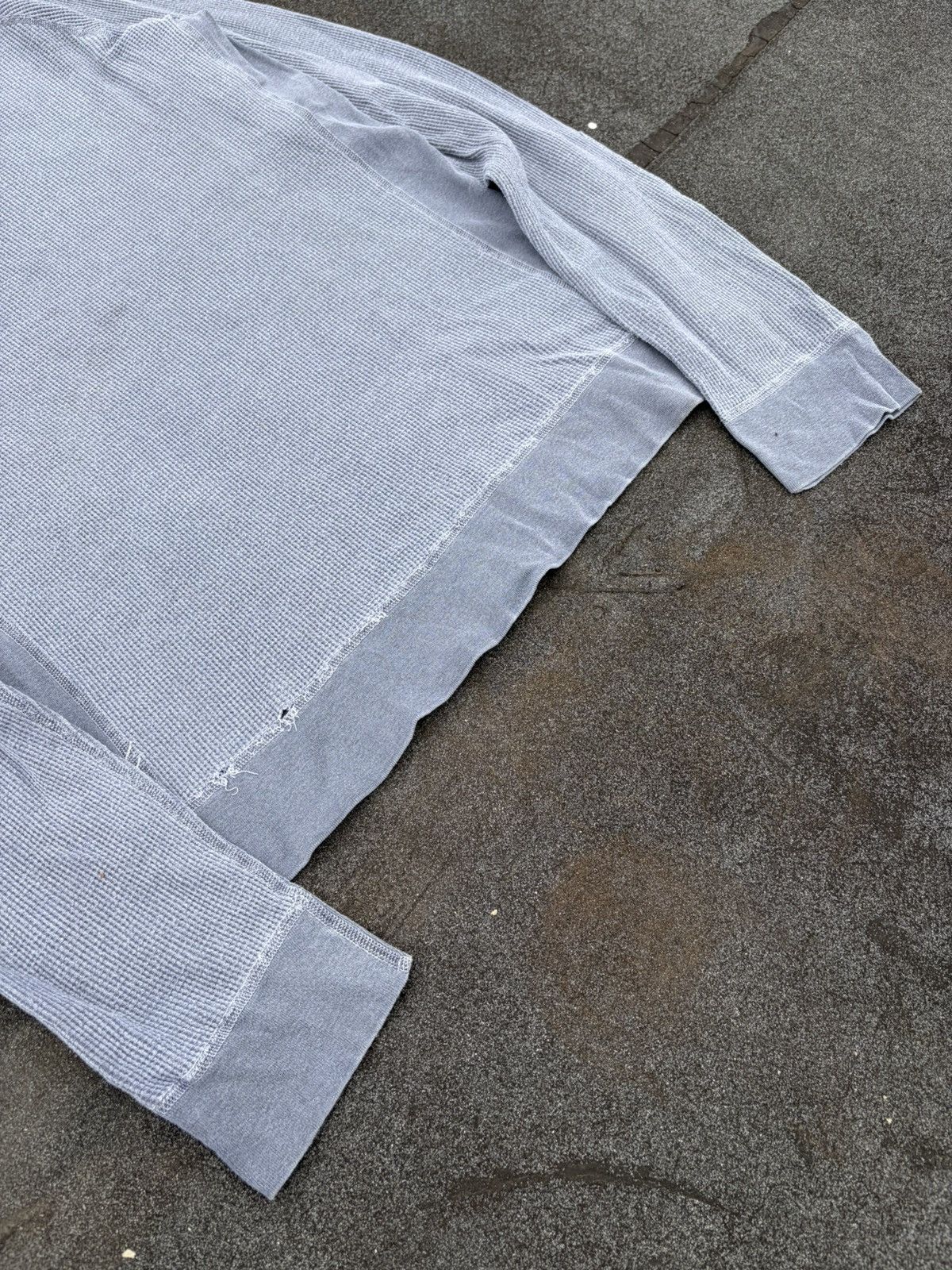 Other Grey thermal distressed faded long sleeve medium Size US M / EU 48-50 / 2 - 2 Thumbnail